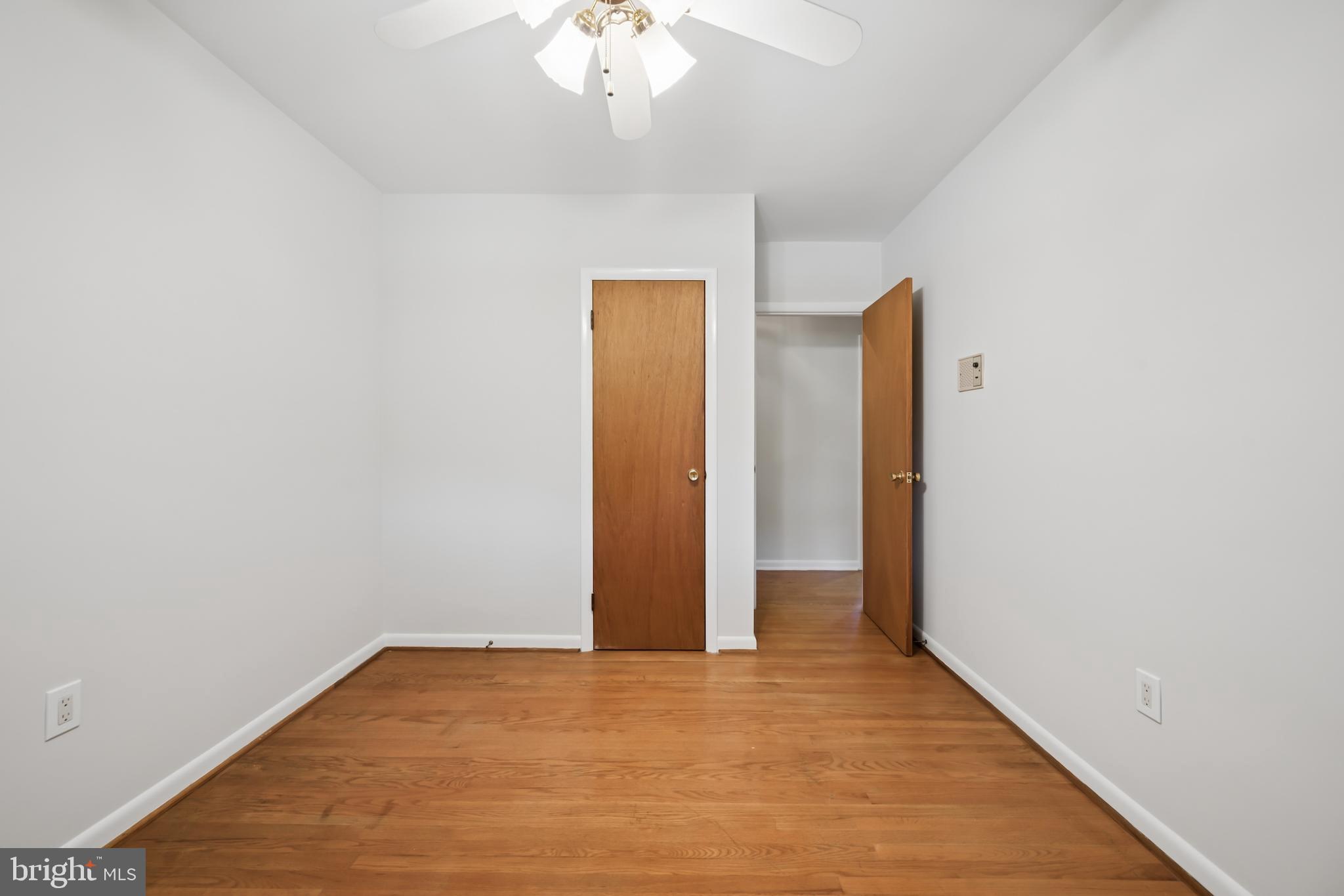 GLEN BROOK - Residential