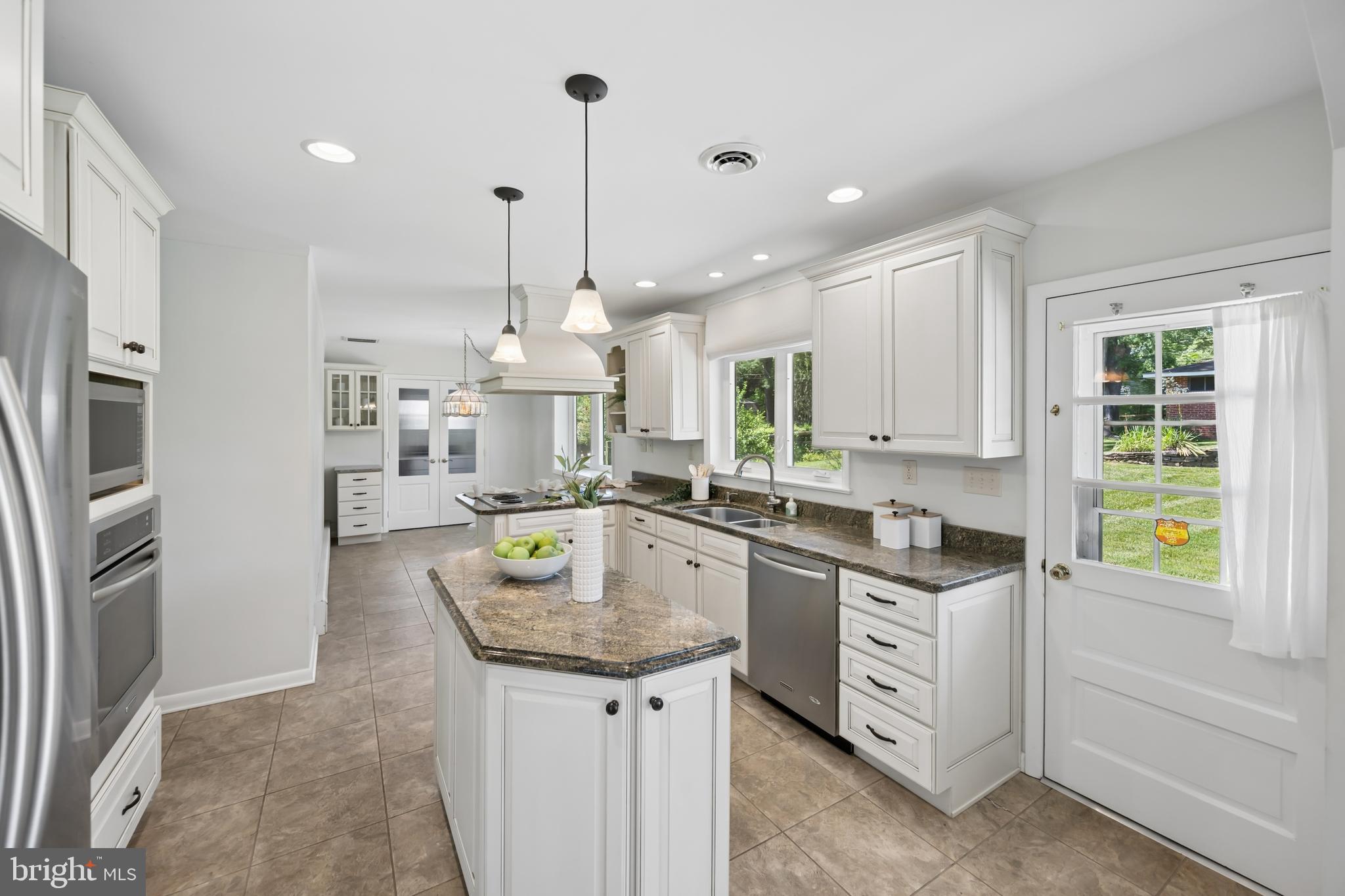 GLEN BROOK - Residential
