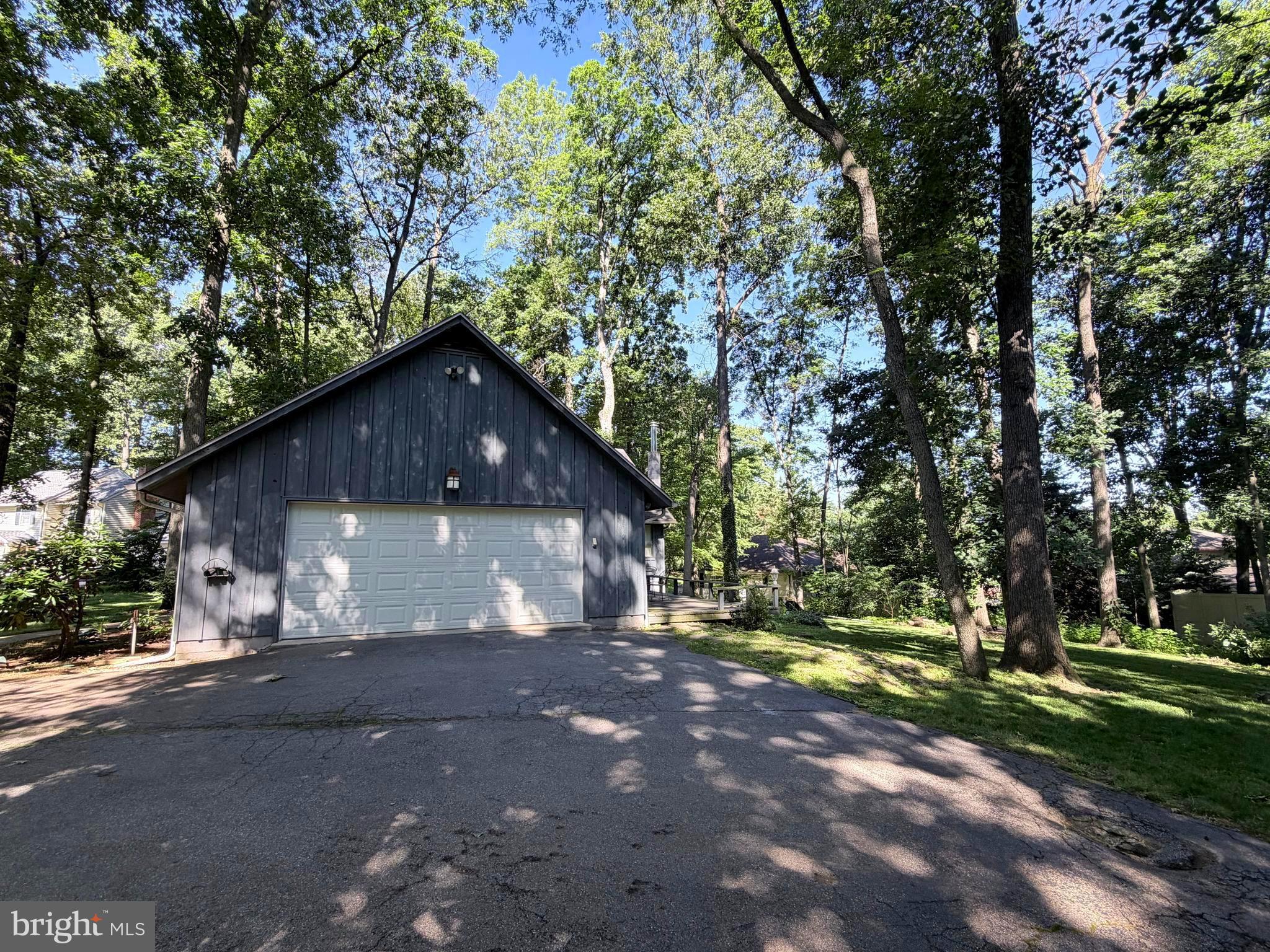 PENN NATIONAL ESTATES - Residential