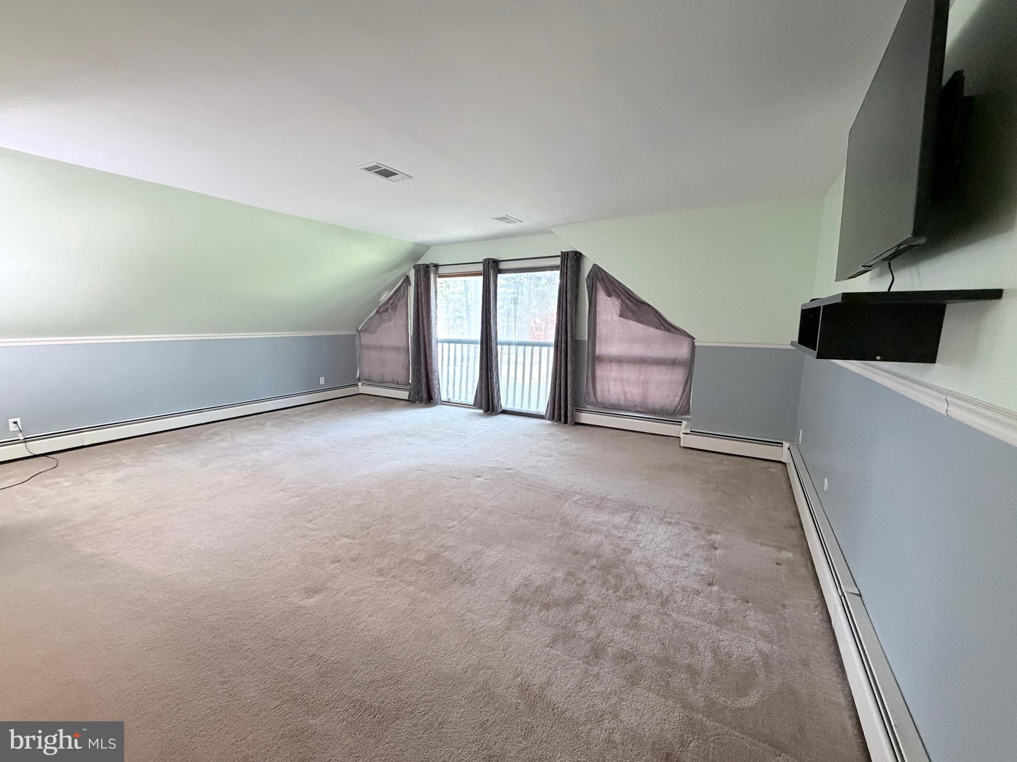 PENN NATIONAL ESTATES - Residential