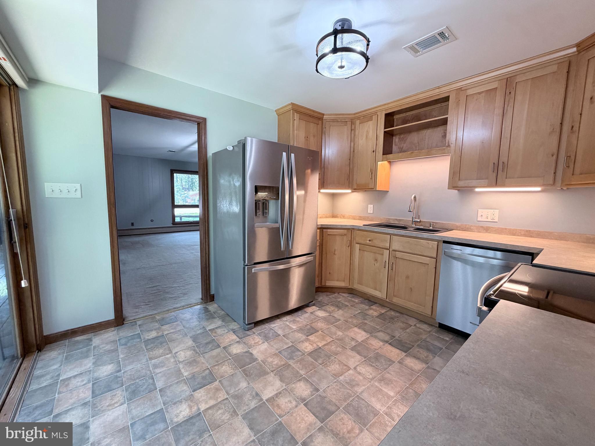 PENN NATIONAL ESTATES - Residential