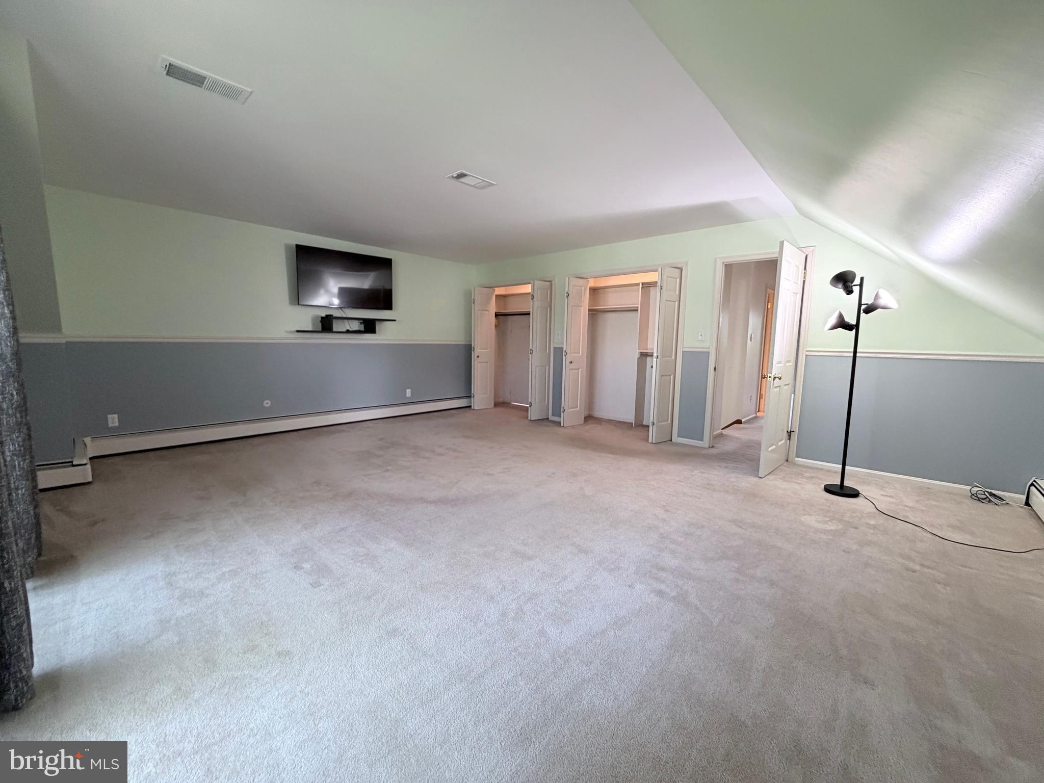 PENN NATIONAL ESTATES - Residential