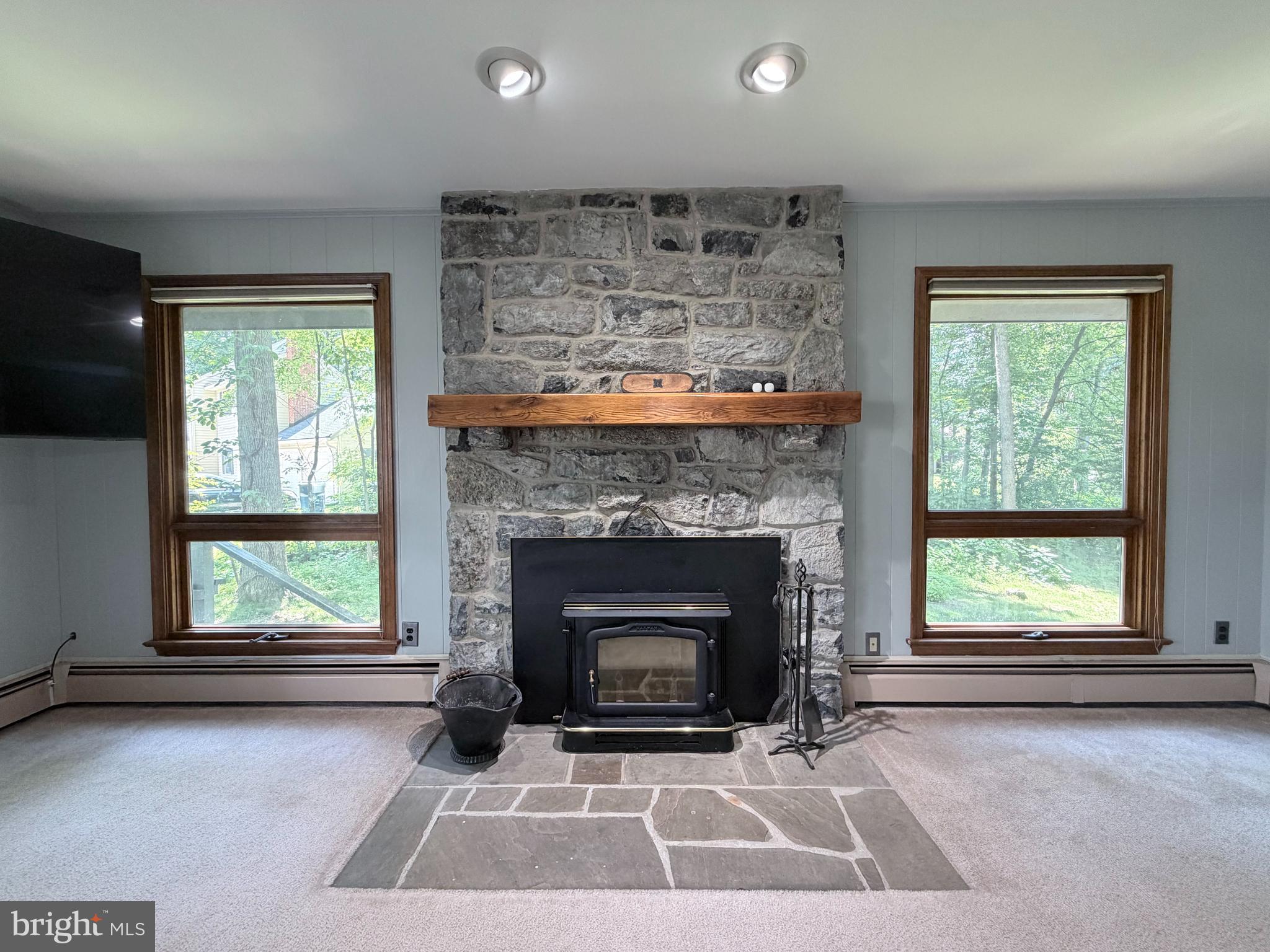 PENN NATIONAL ESTATES - Residential