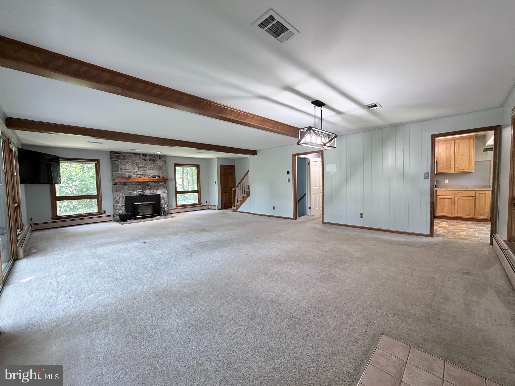 PENN NATIONAL ESTATES - Residential