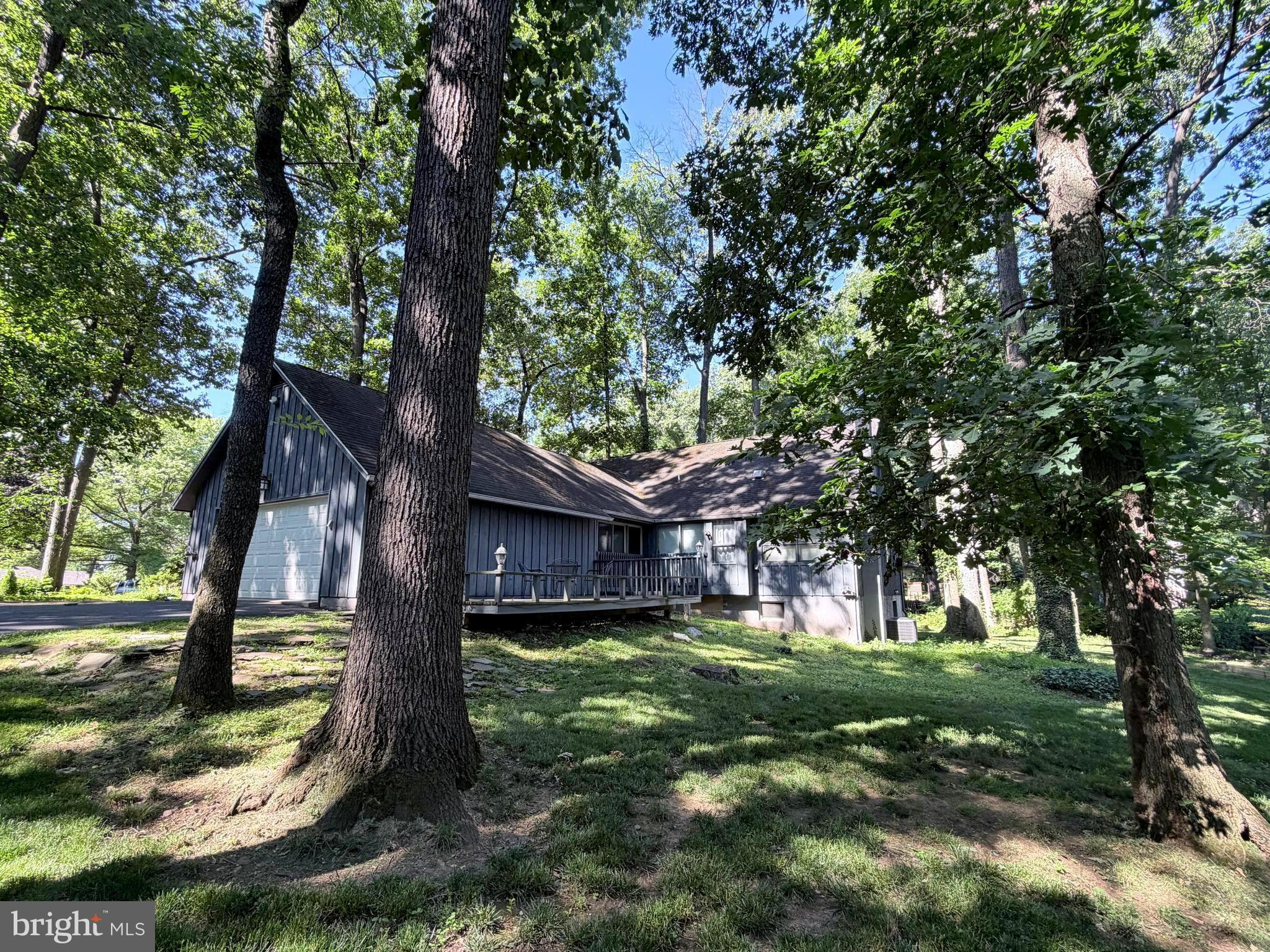 PENN NATIONAL ESTATES - Residential