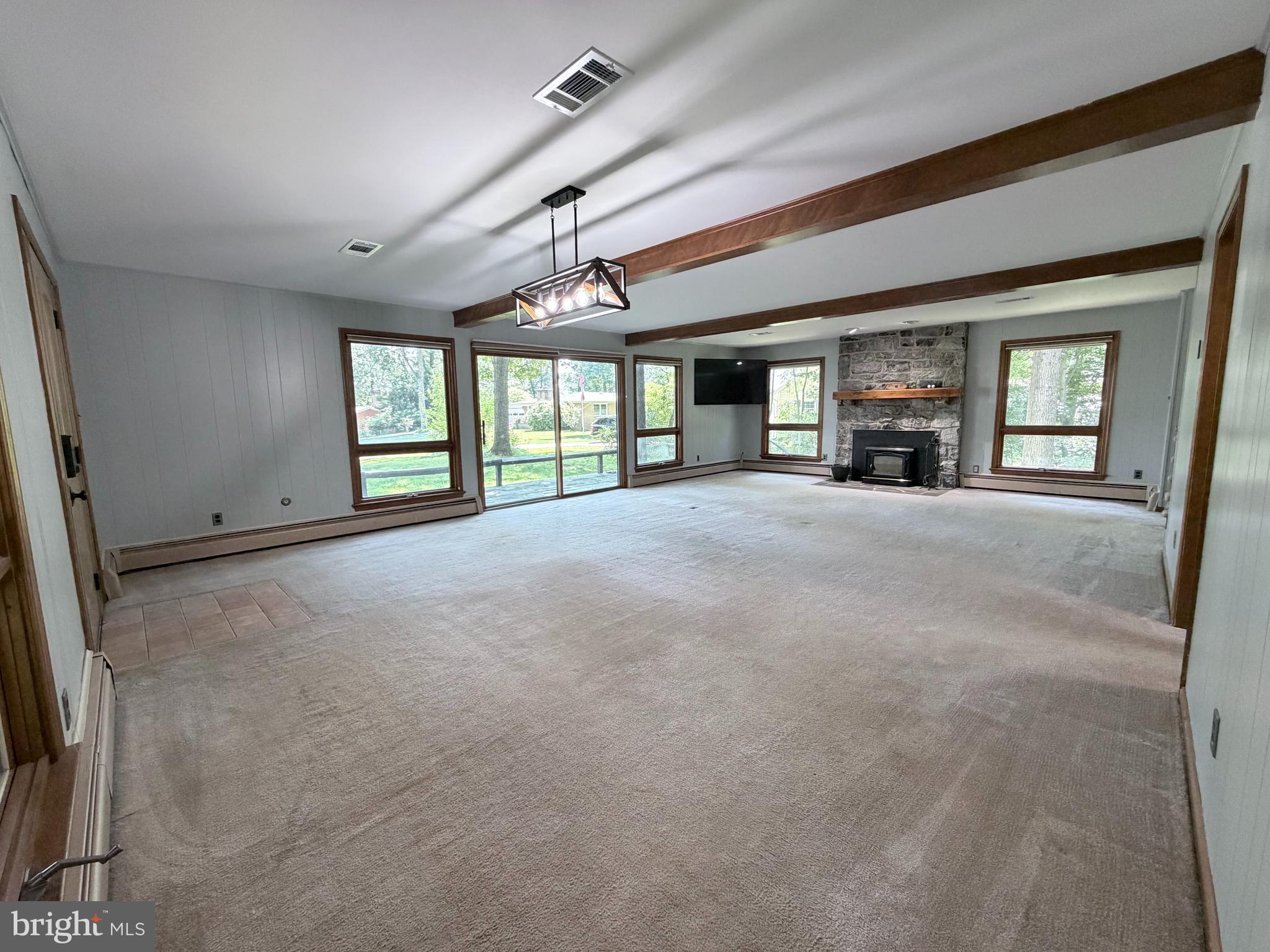 PENN NATIONAL ESTATES - Residential