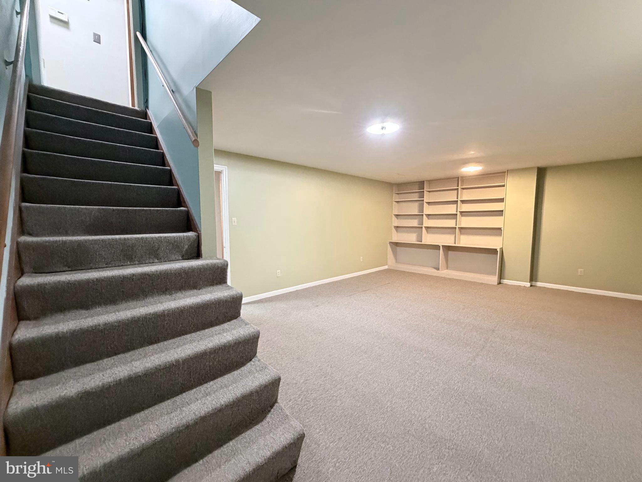 PENN NATIONAL ESTATES - Residential