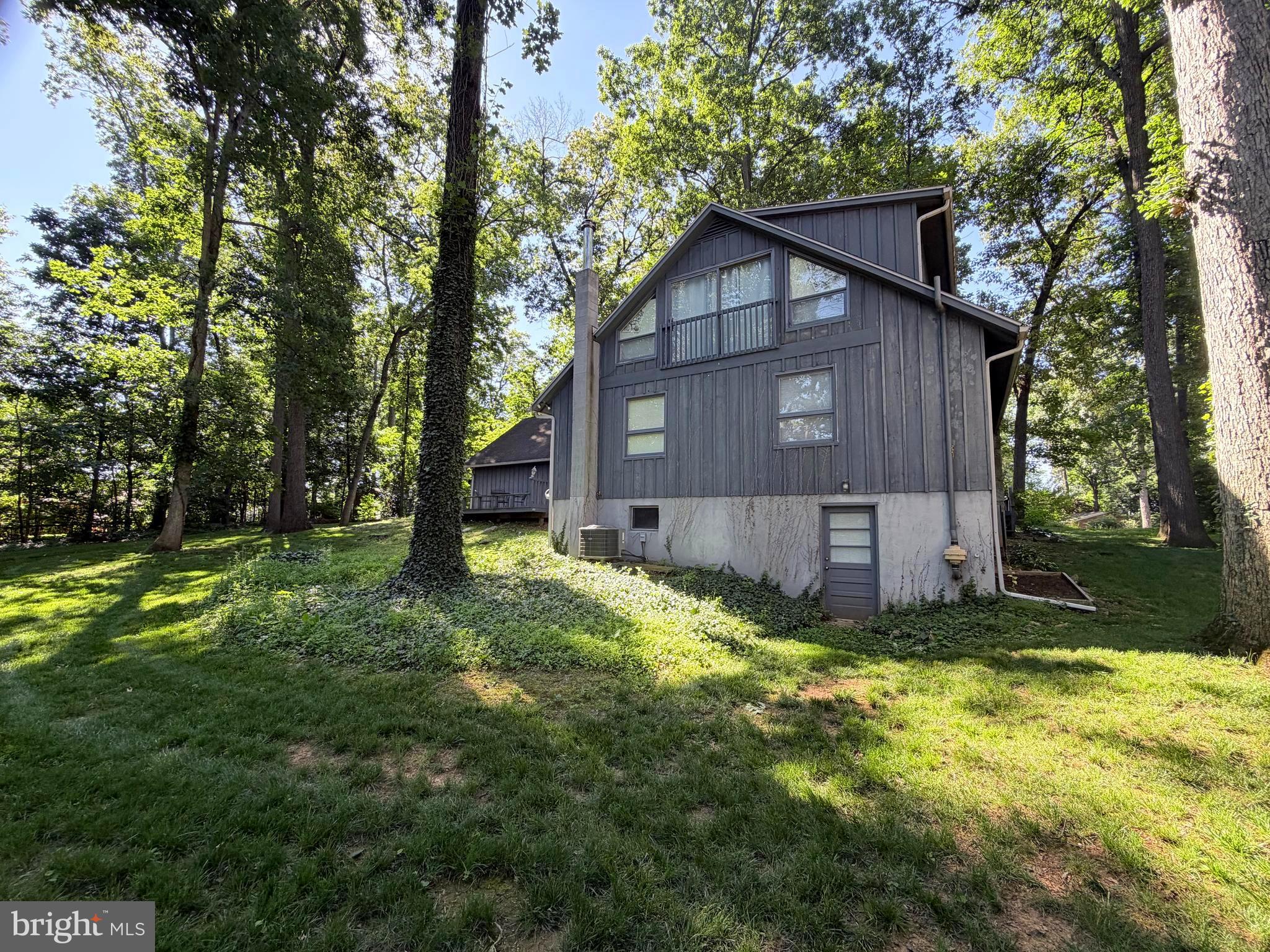 PENN NATIONAL ESTATES - Residential