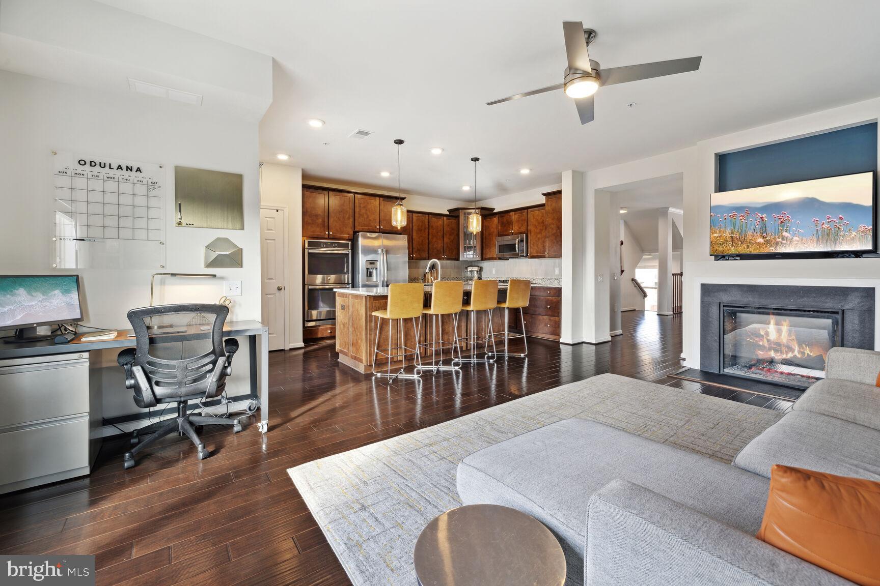CROWN - Residential
