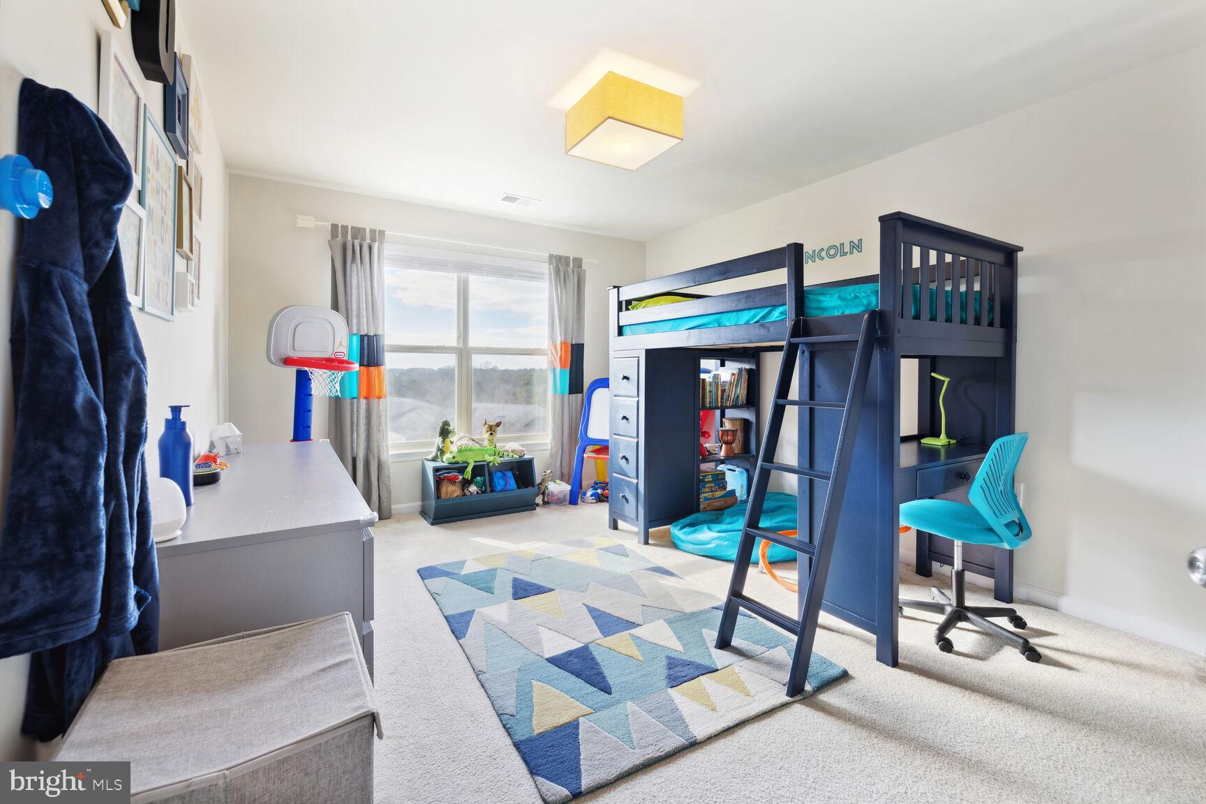 CROWN - Residential