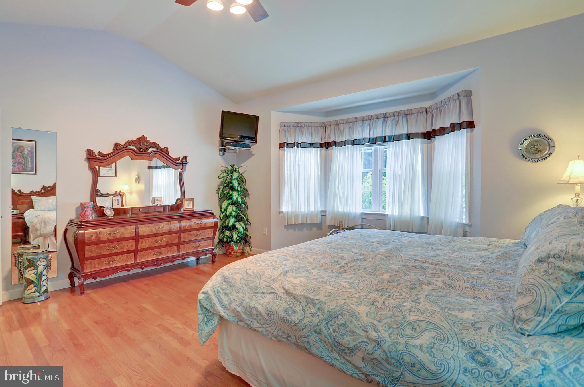 LITTLE CREEK - Residential
