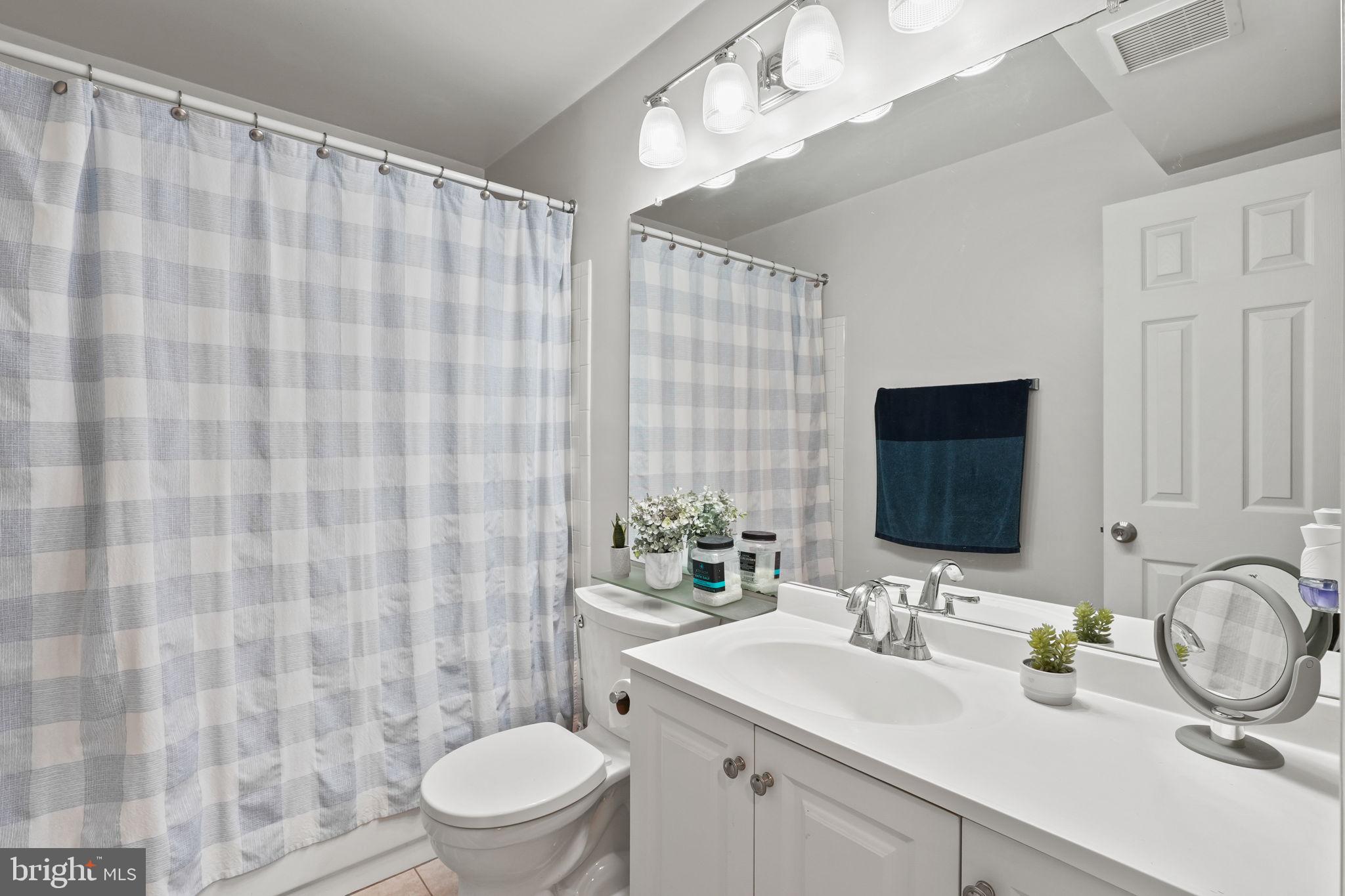 LONGMEAD CROSSING - Residential