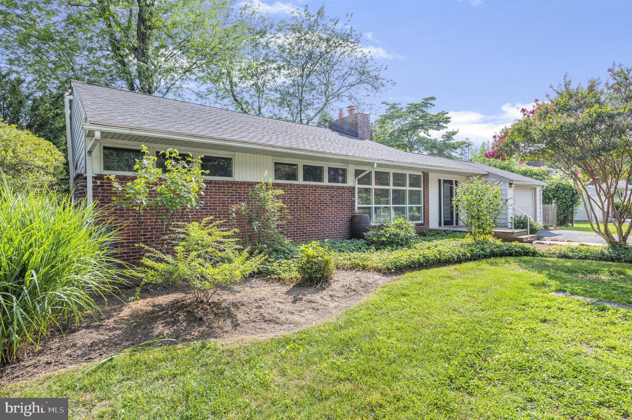 MEADOW BROOK - Residential