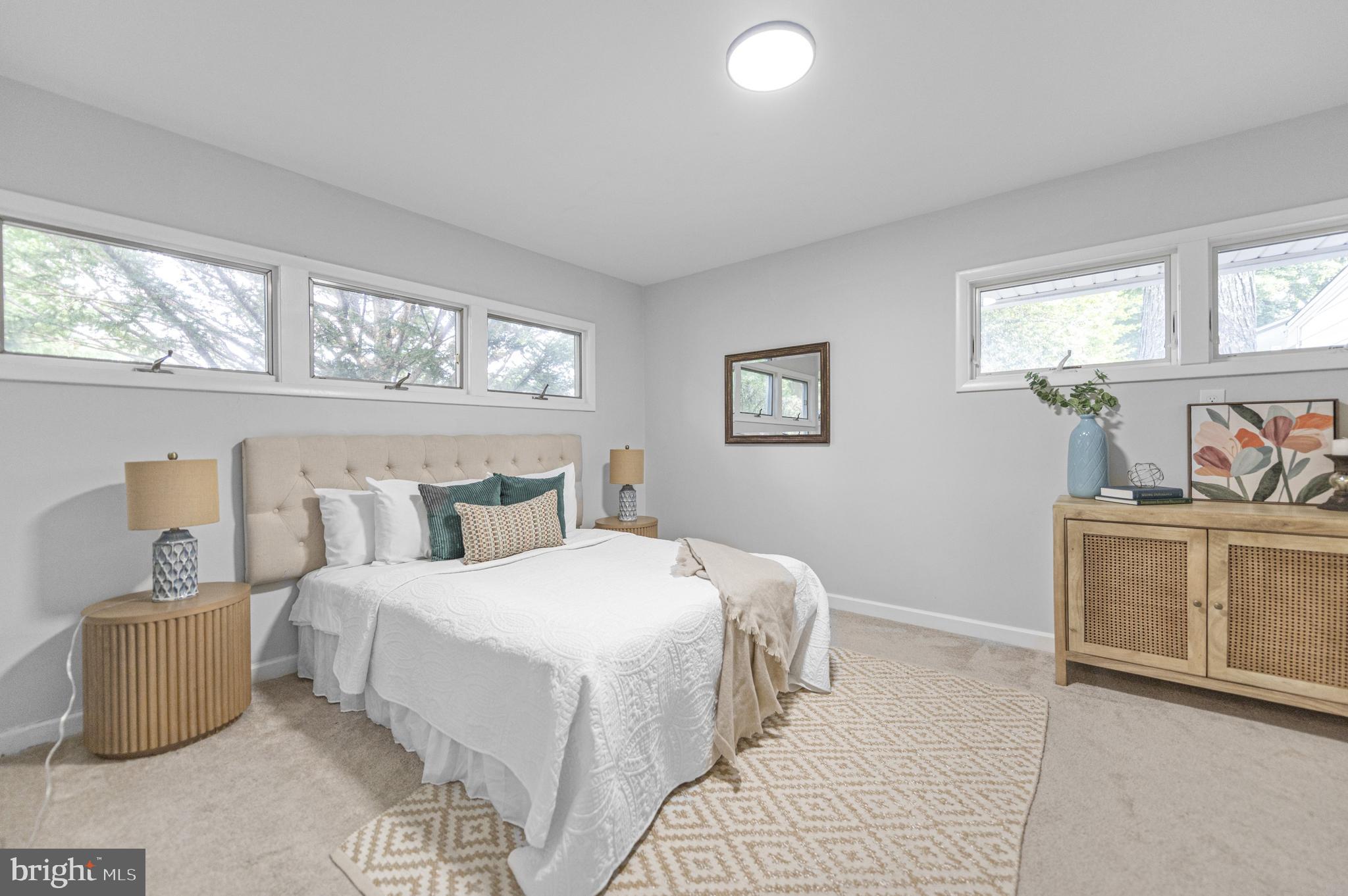 MEADOW BROOK - Residential