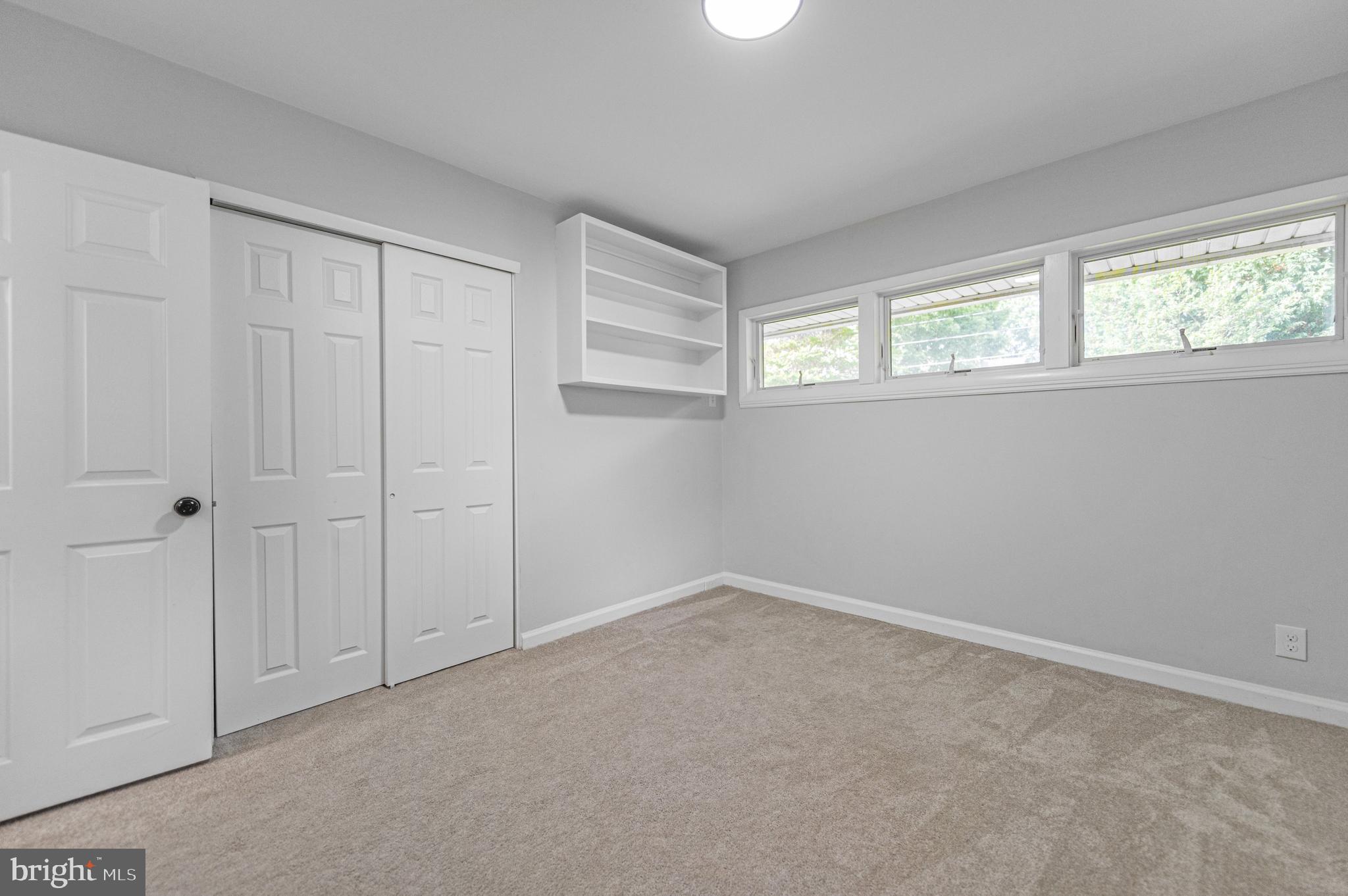 MEADOW BROOK - Residential