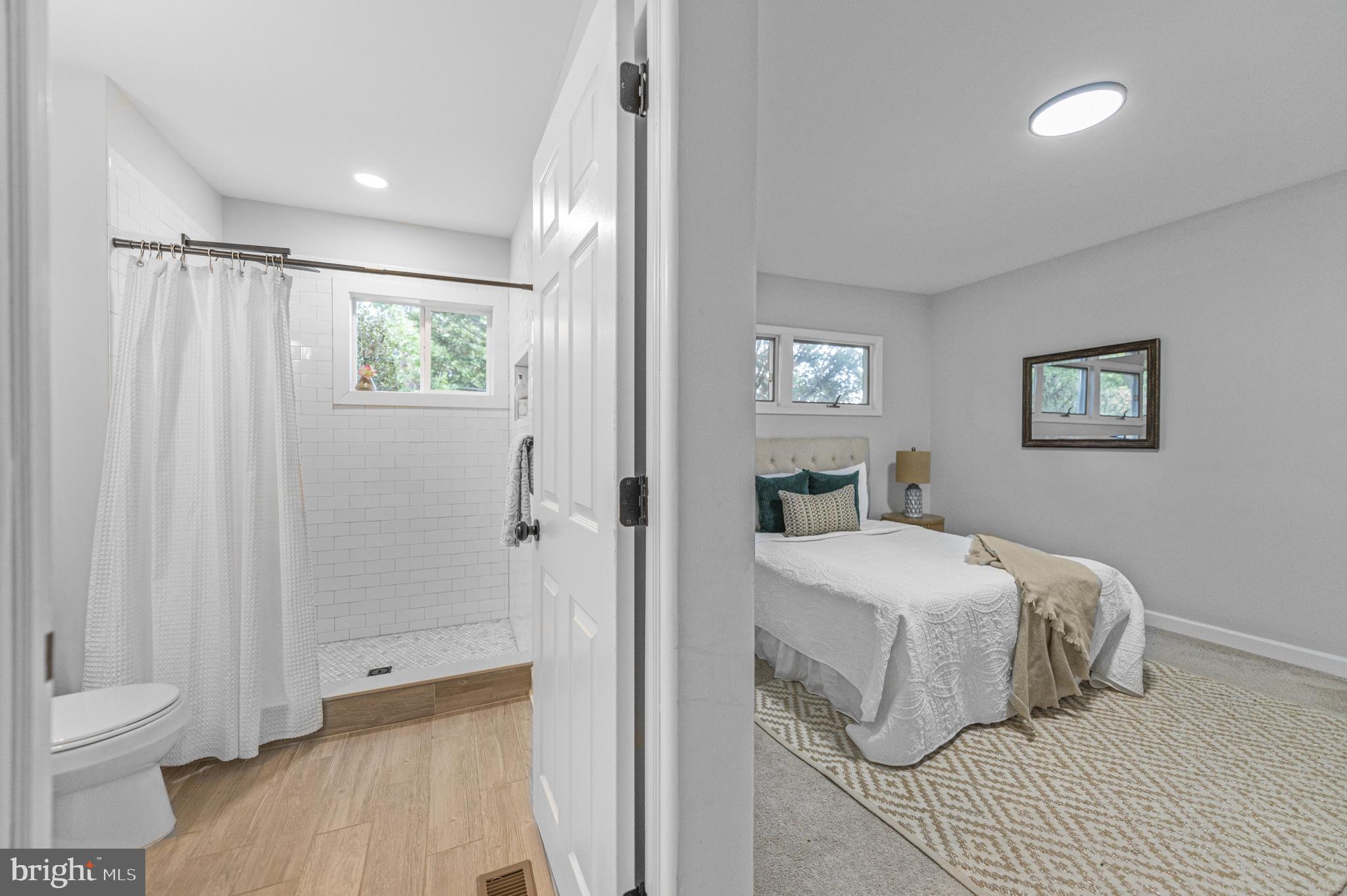 MEADOW BROOK - Residential
