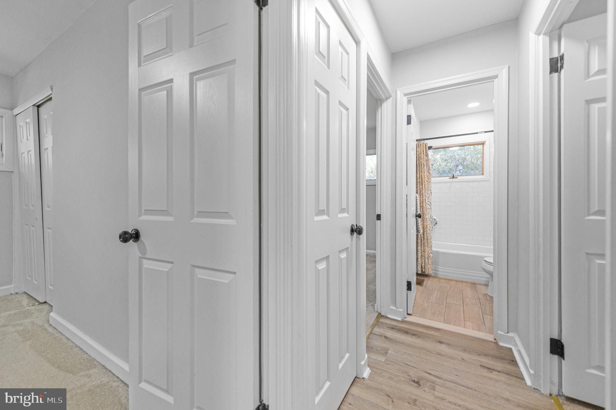 MEADOW BROOK - Residential