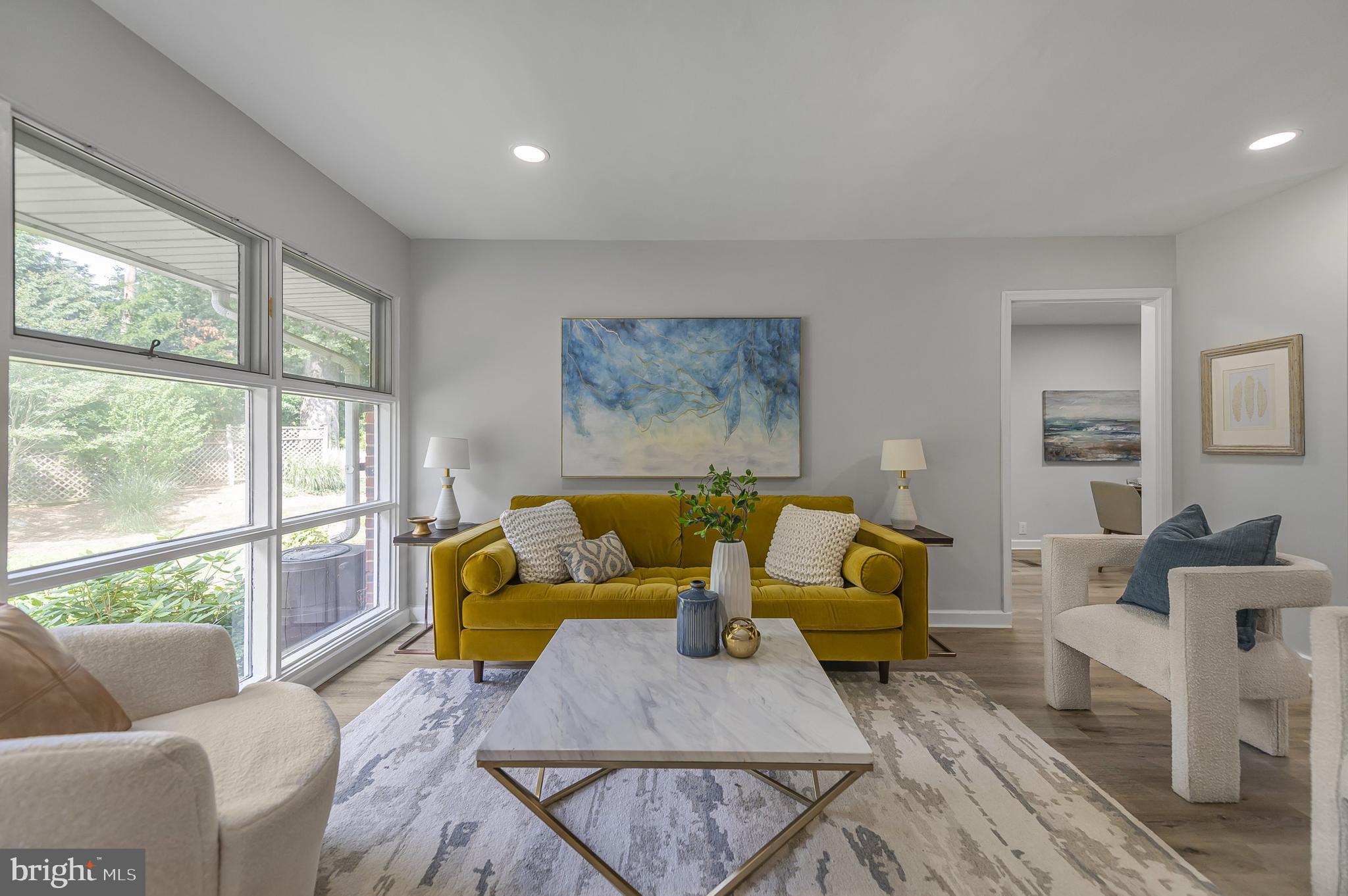 MEADOW BROOK - Residential