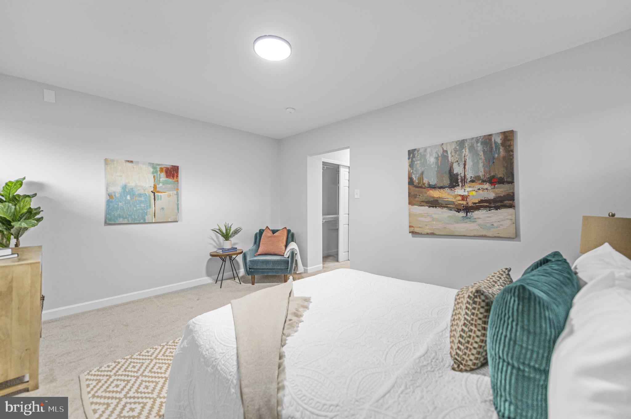 MEADOW BROOK - Residential