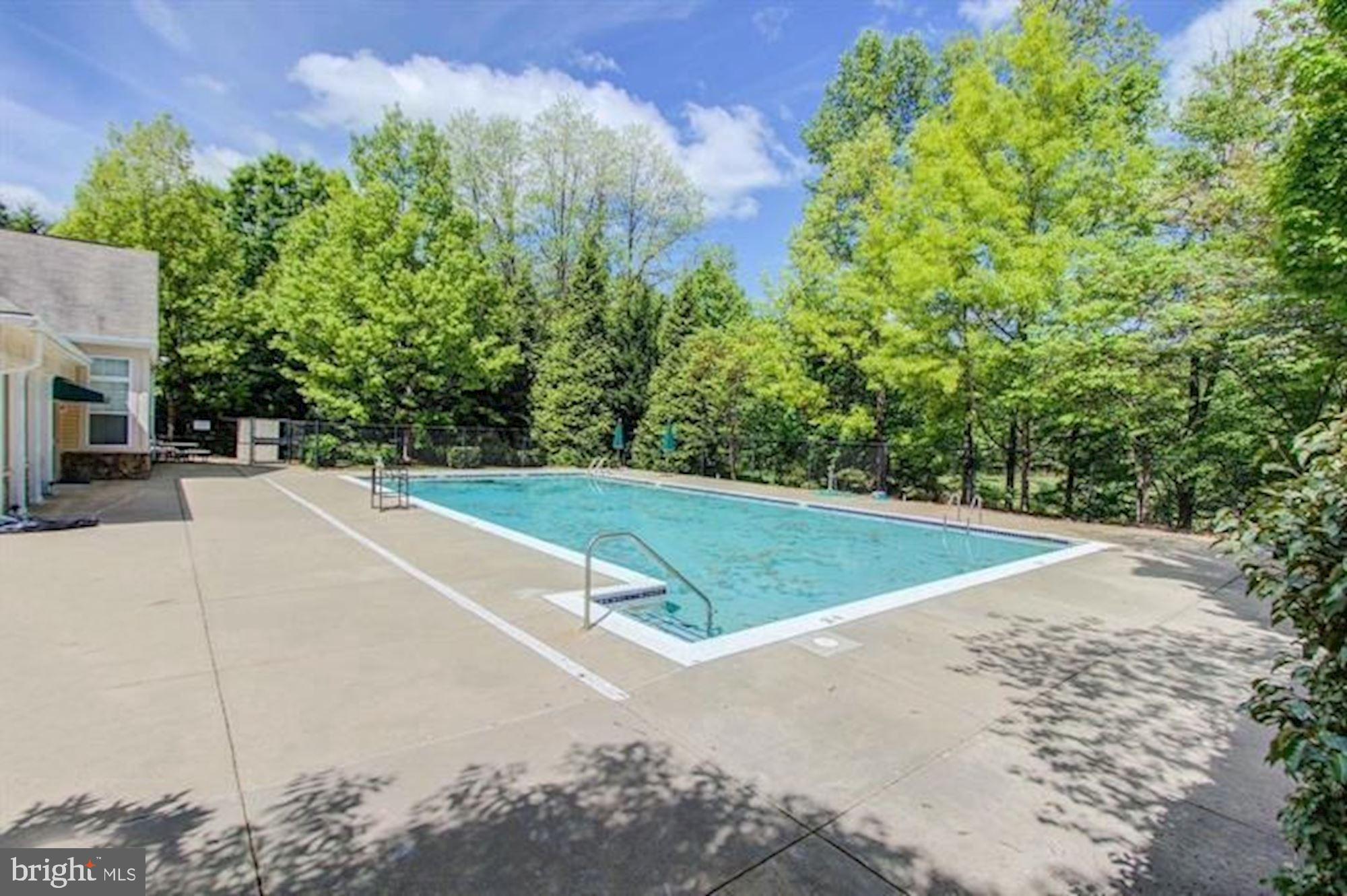 LAKELAND RIDGE - Residential
