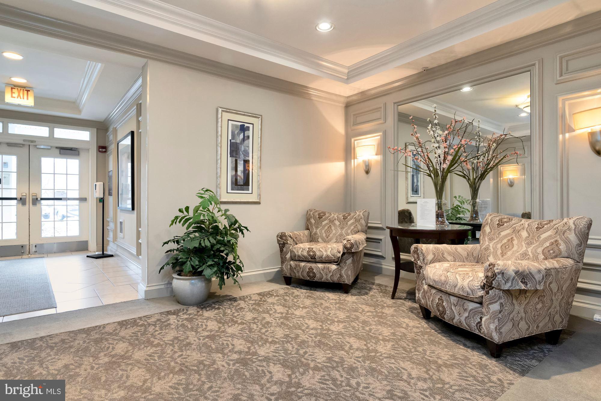 LAKELAND RIDGE - Residential