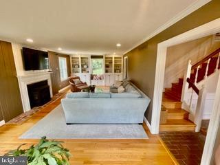 FOX CHAPEL - Residential