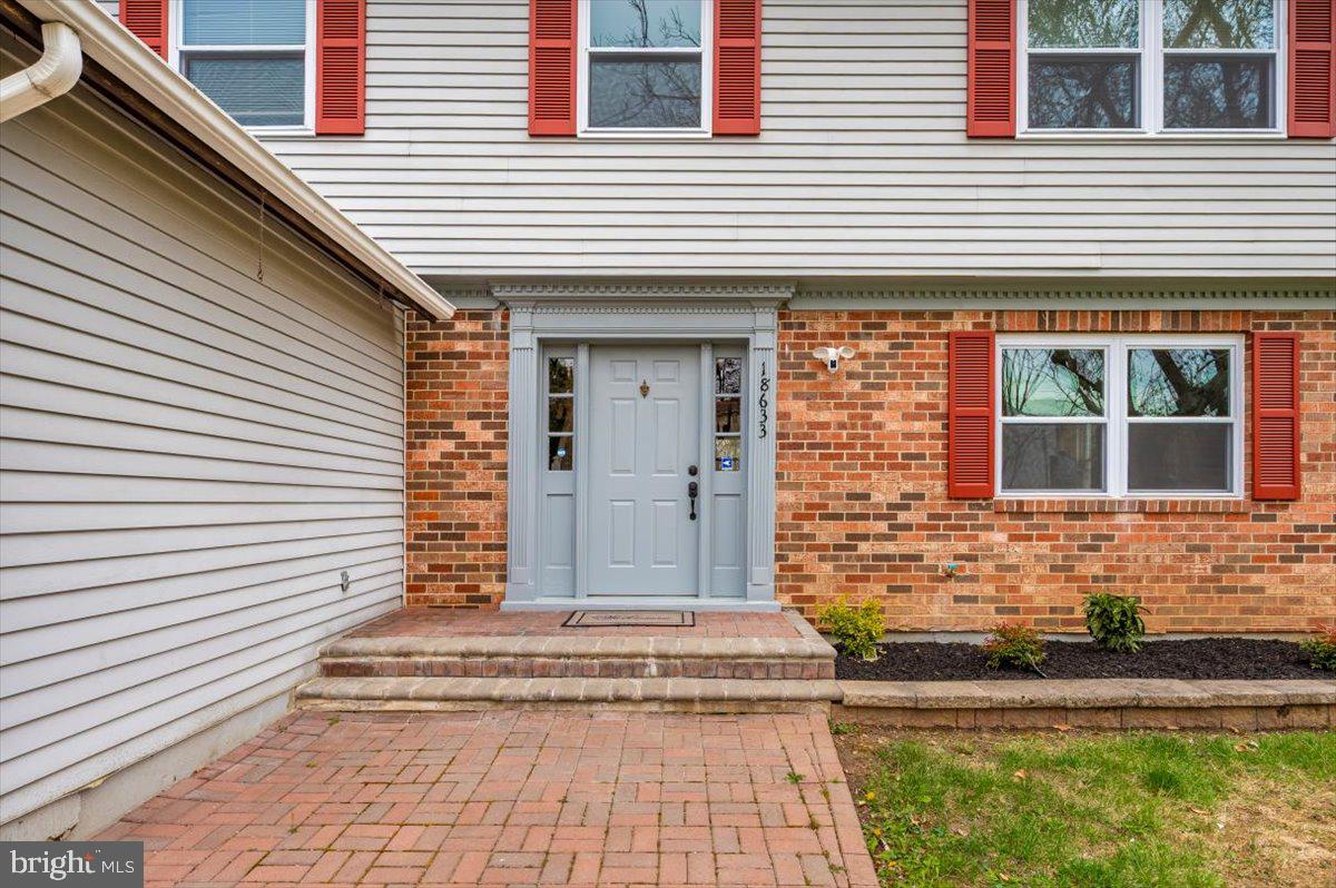 FLOWER HILL - Residential