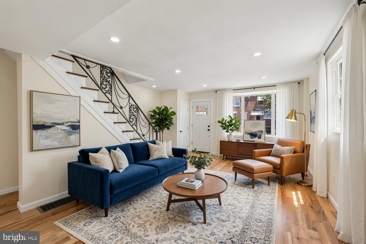 MAYFAIR - Residential