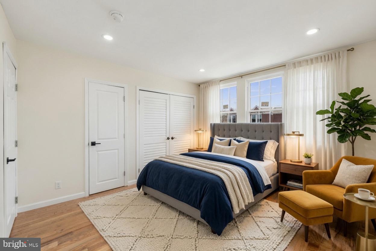 MAYFAIR - Residential