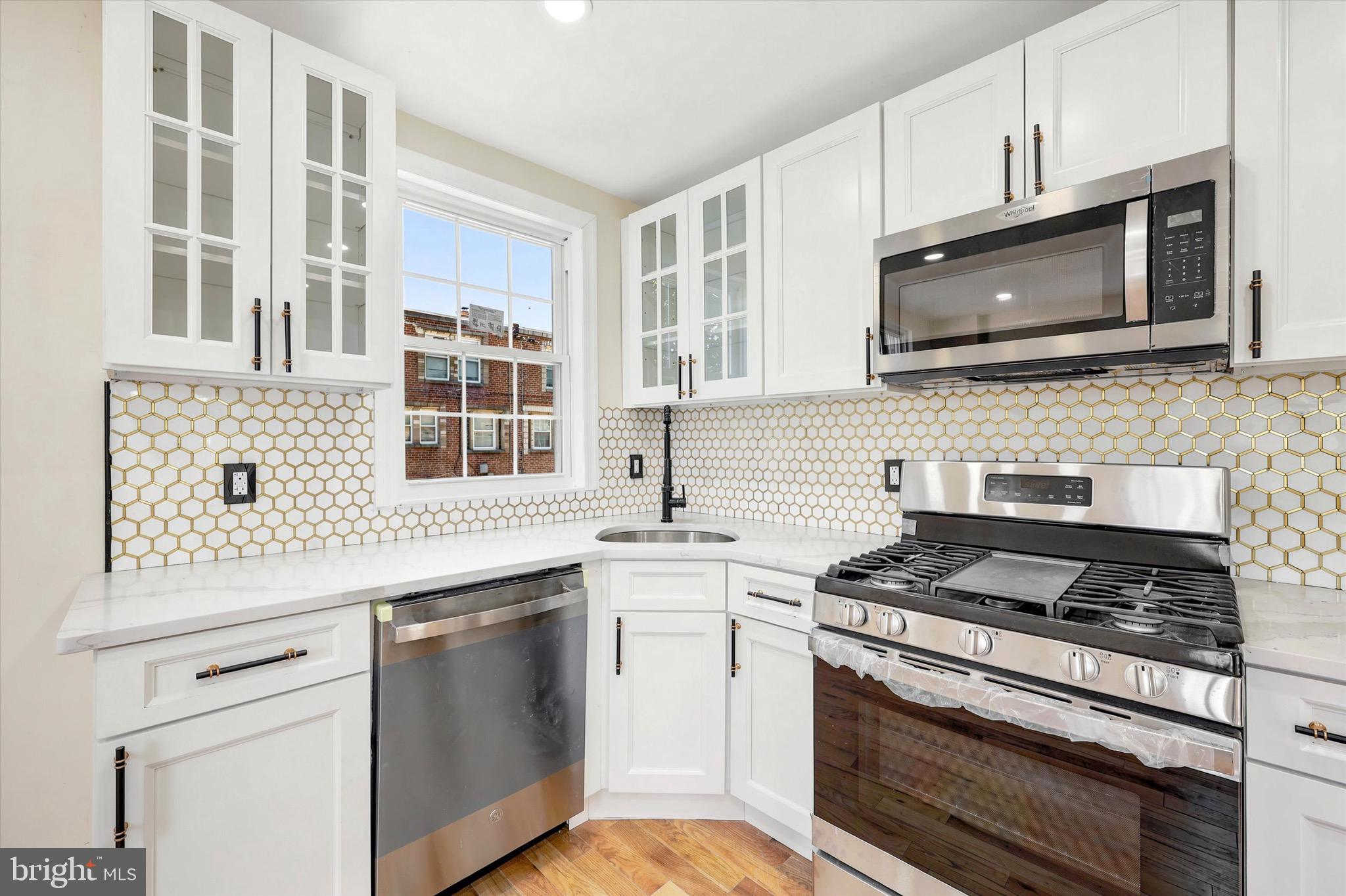 MAYFAIR - Residential