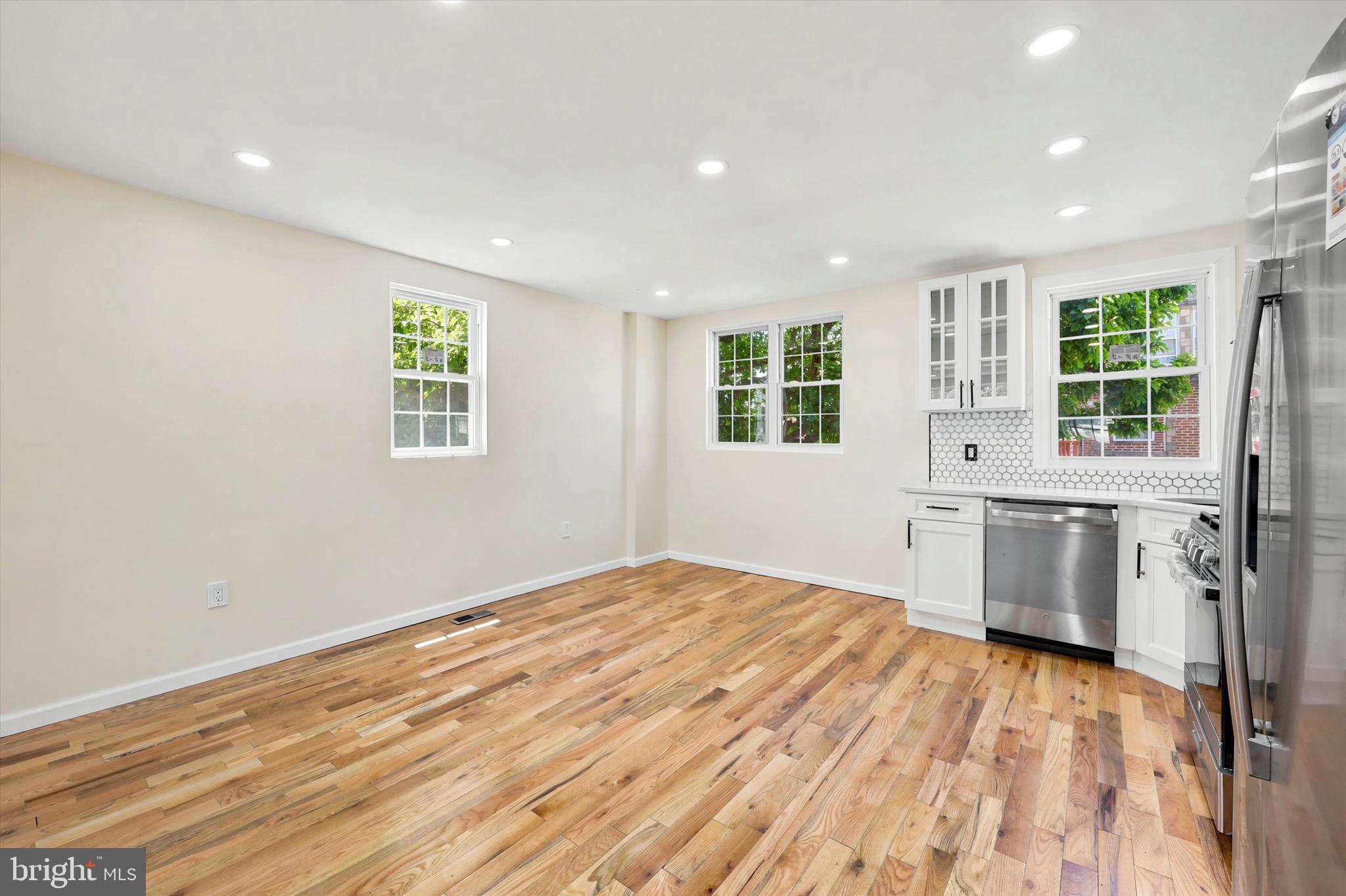 MAYFAIR - Residential