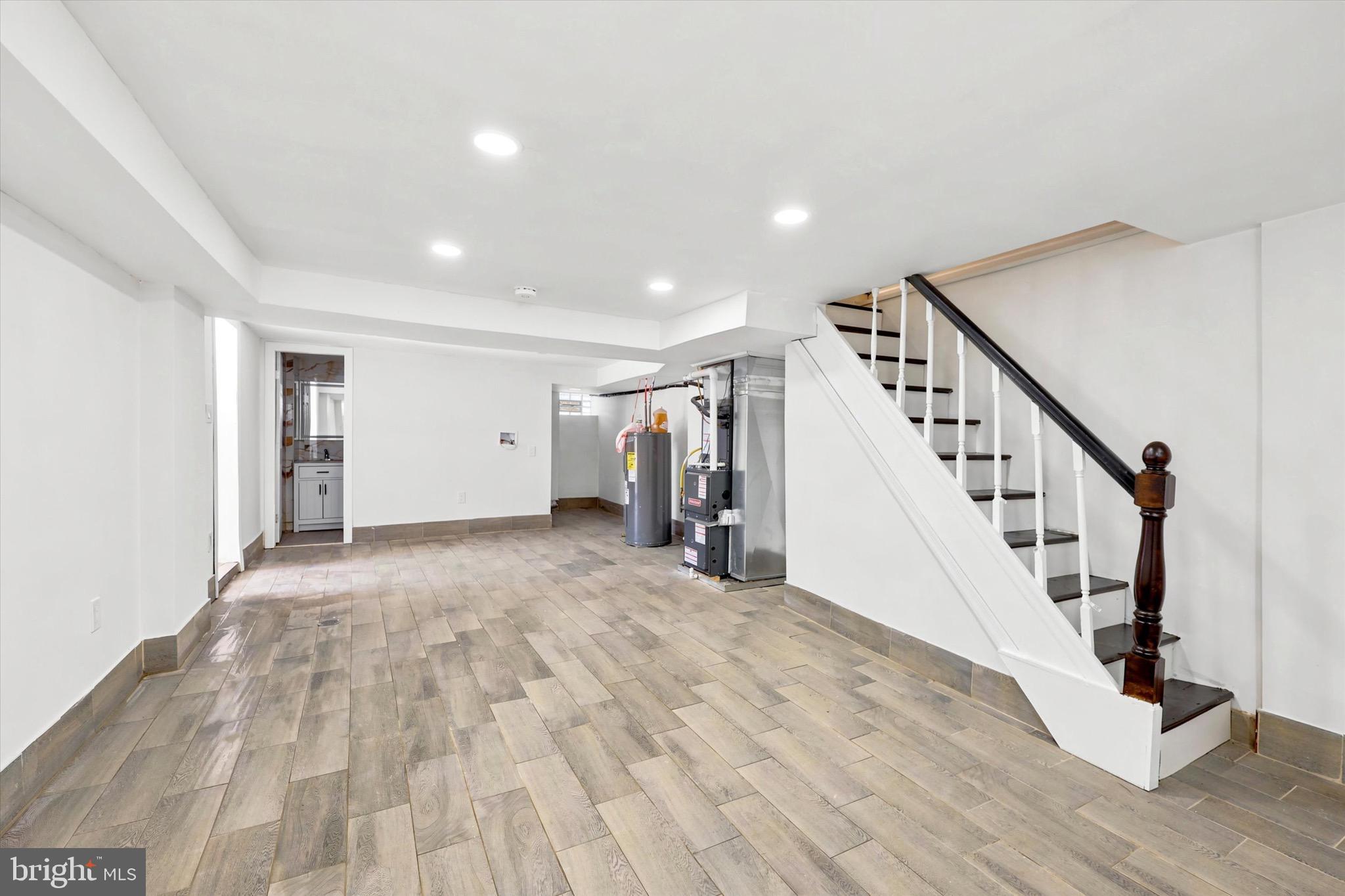 MAYFAIR - Residential