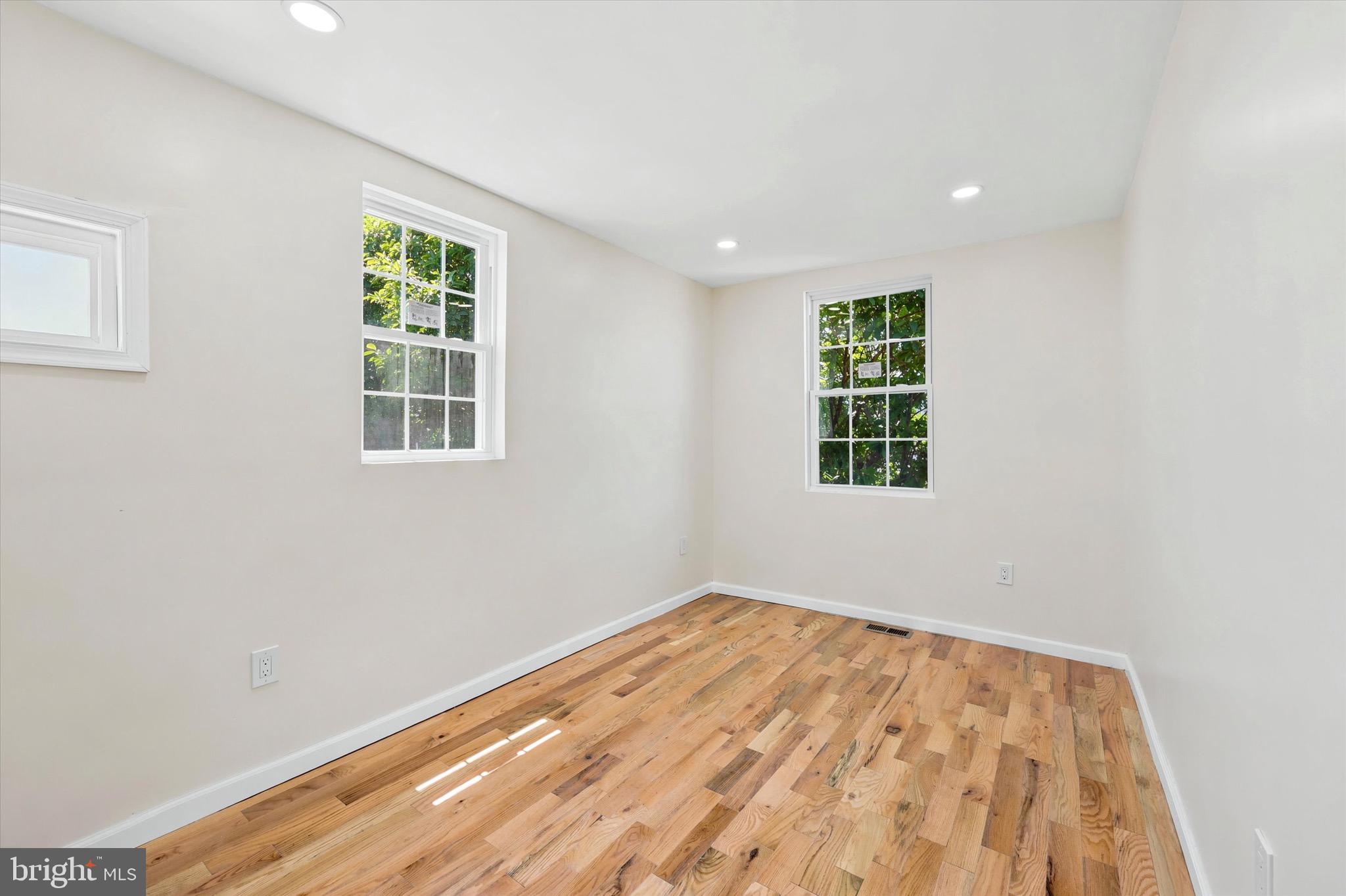 MAYFAIR - Residential