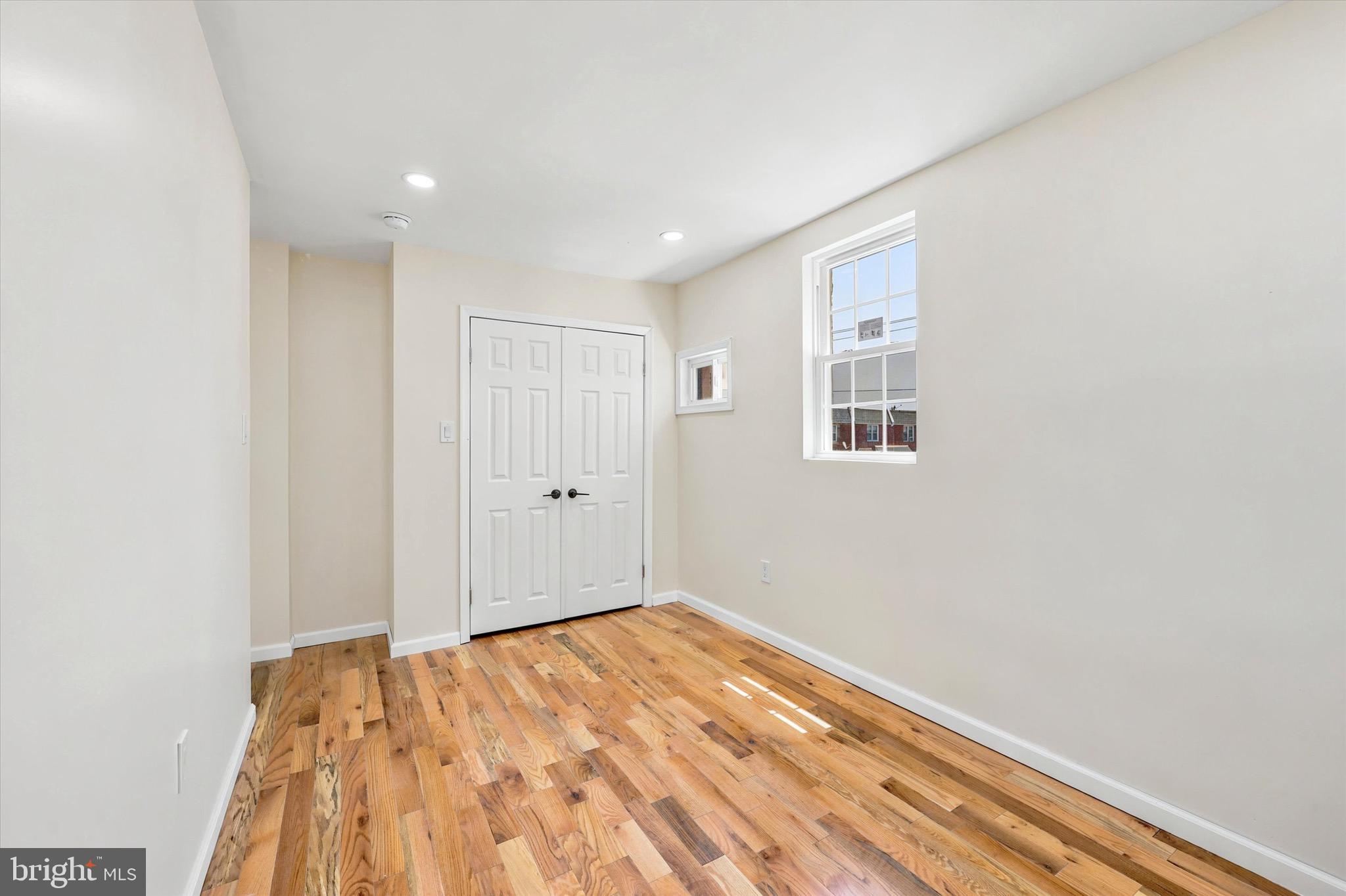 MAYFAIR - Residential