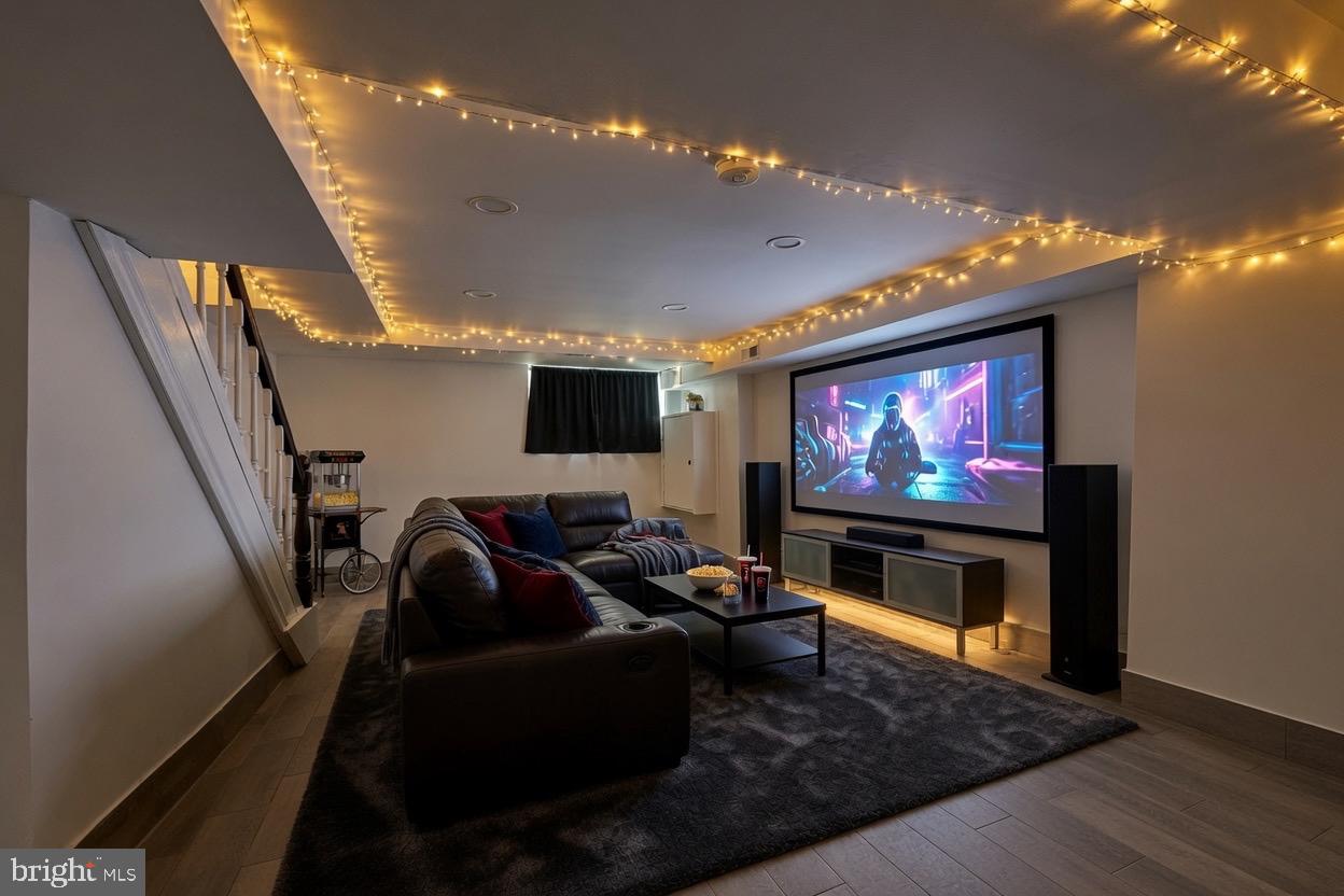 MAYFAIR - Residential