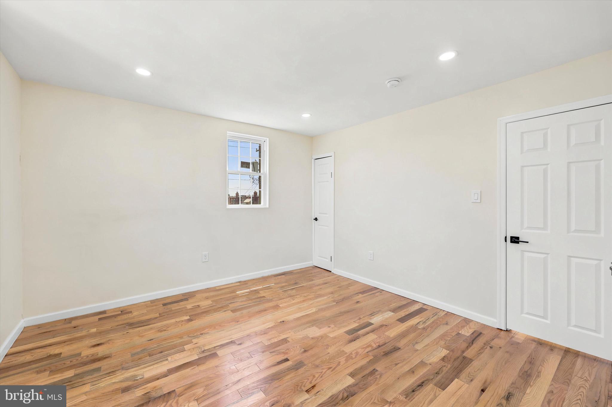MAYFAIR - Residential