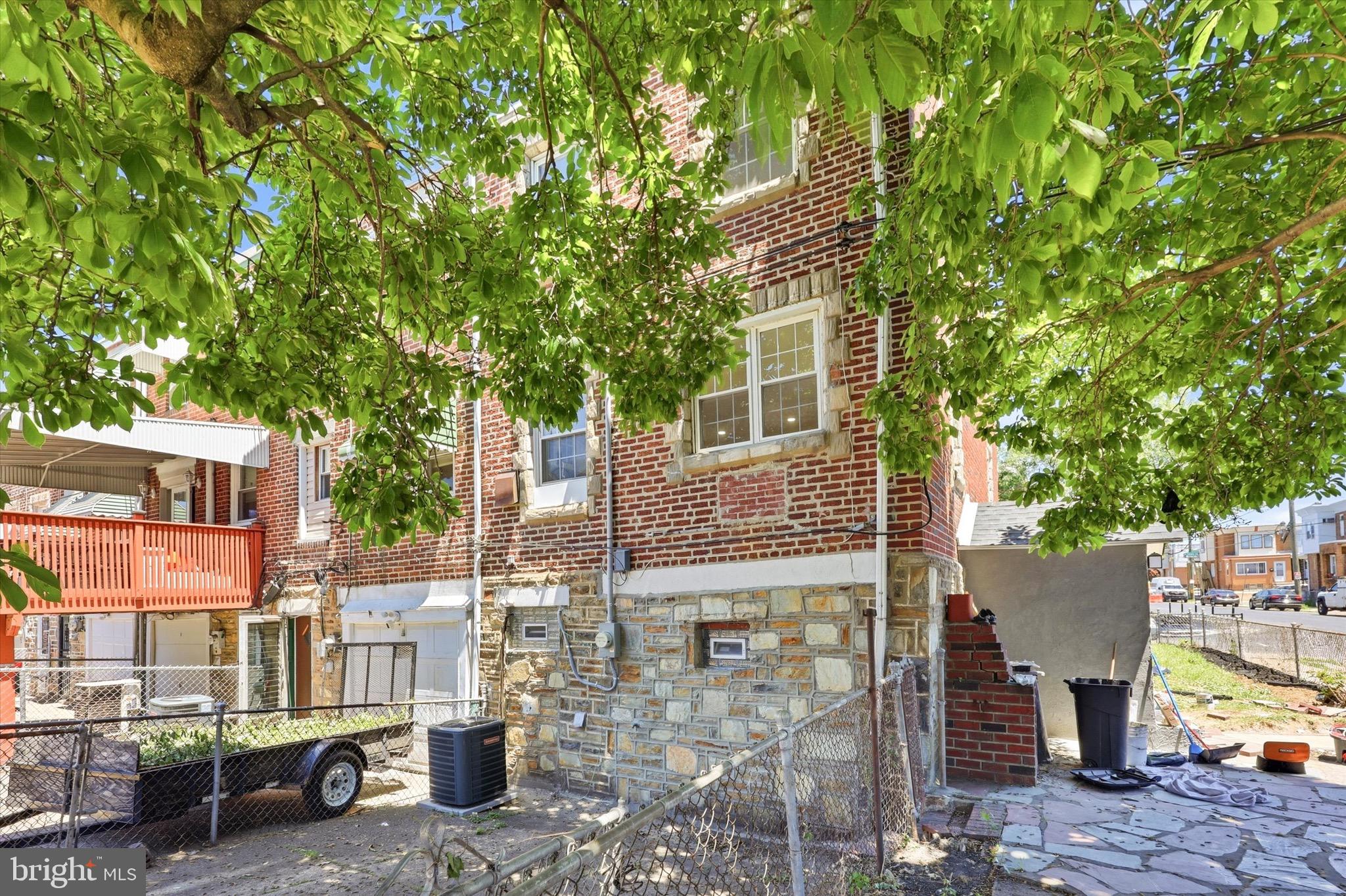 MAYFAIR - Residential