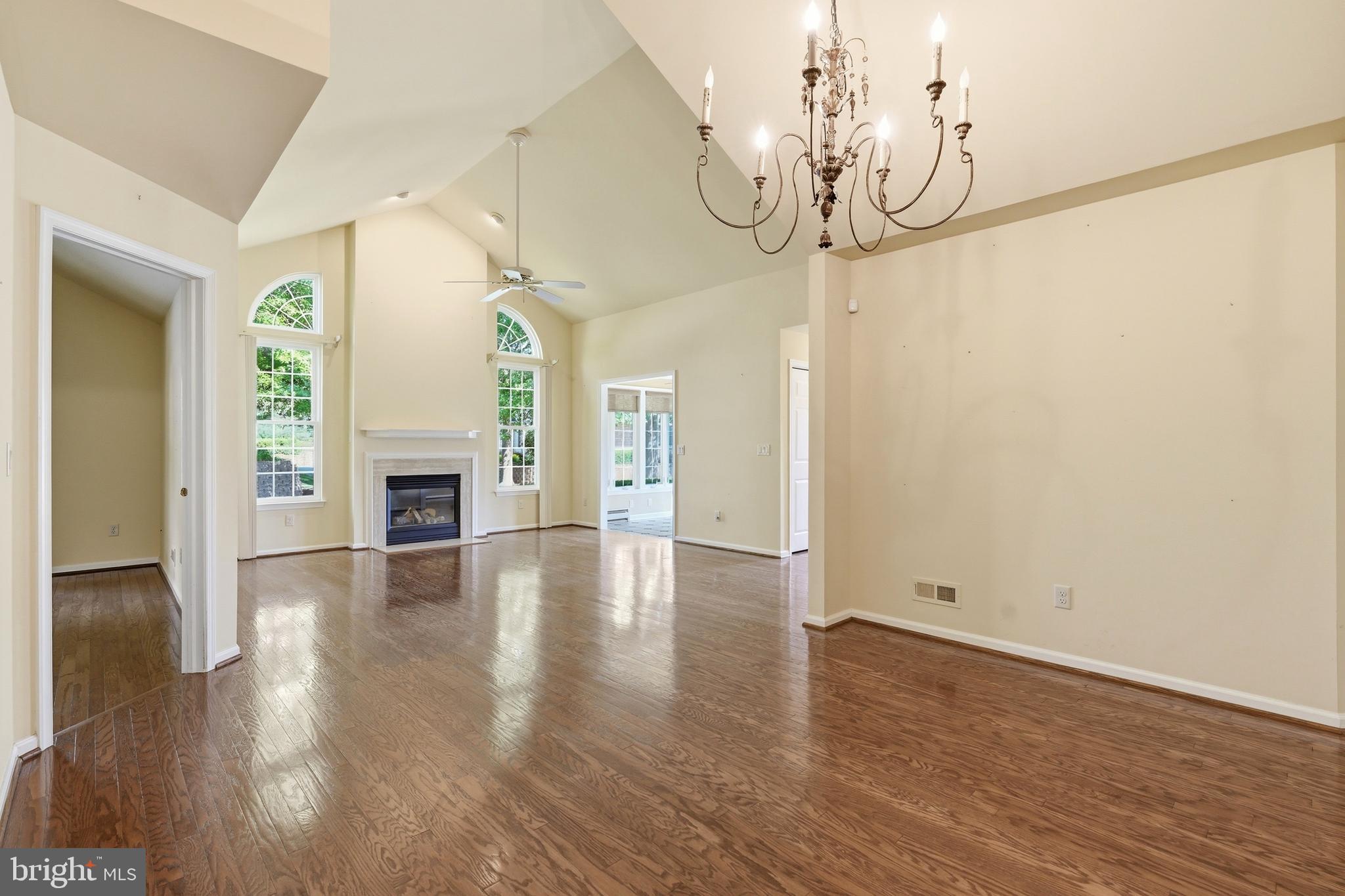 LIONSGATE - Residential