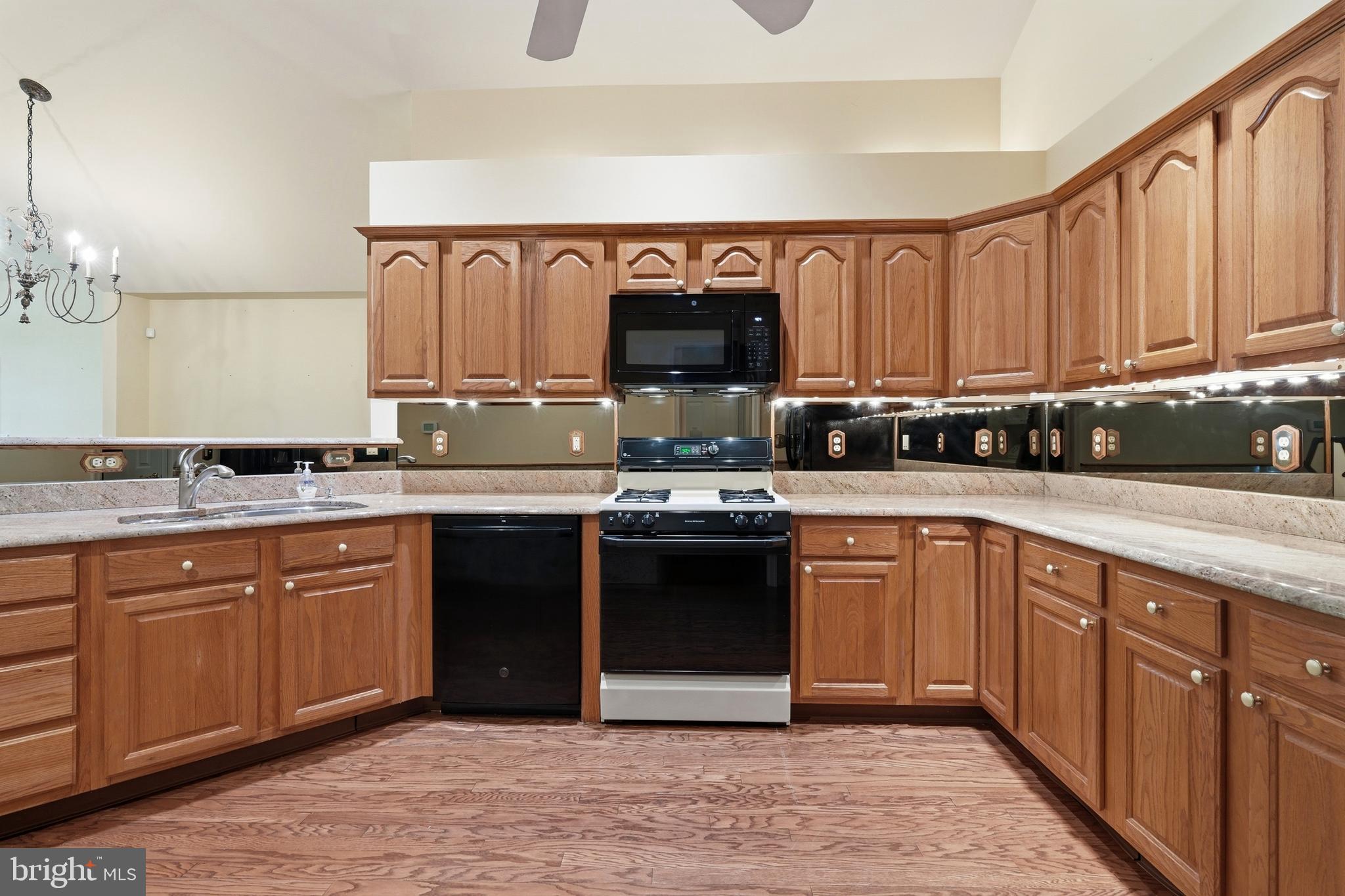 LIONSGATE - Residential