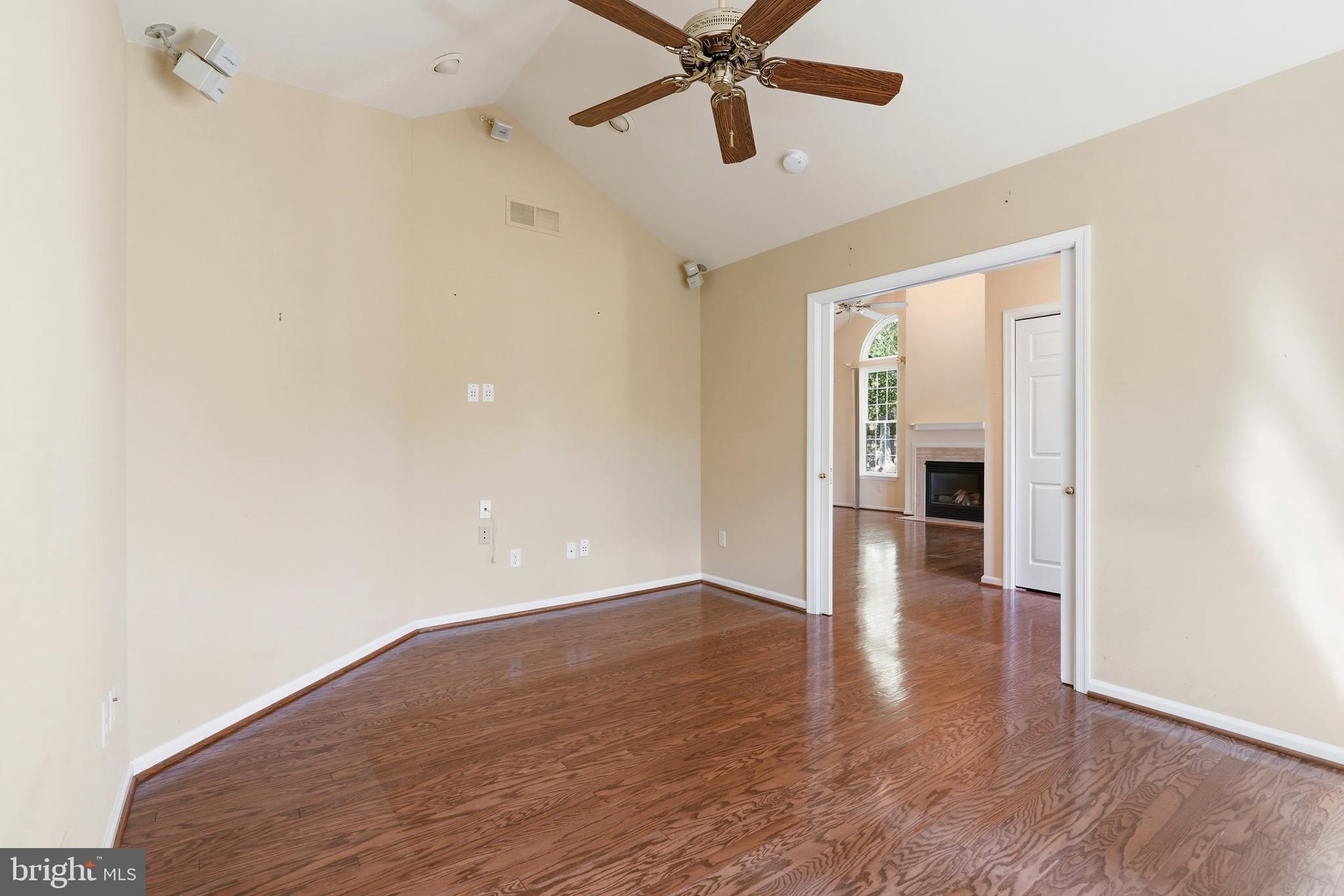 LIONSGATE - Residential