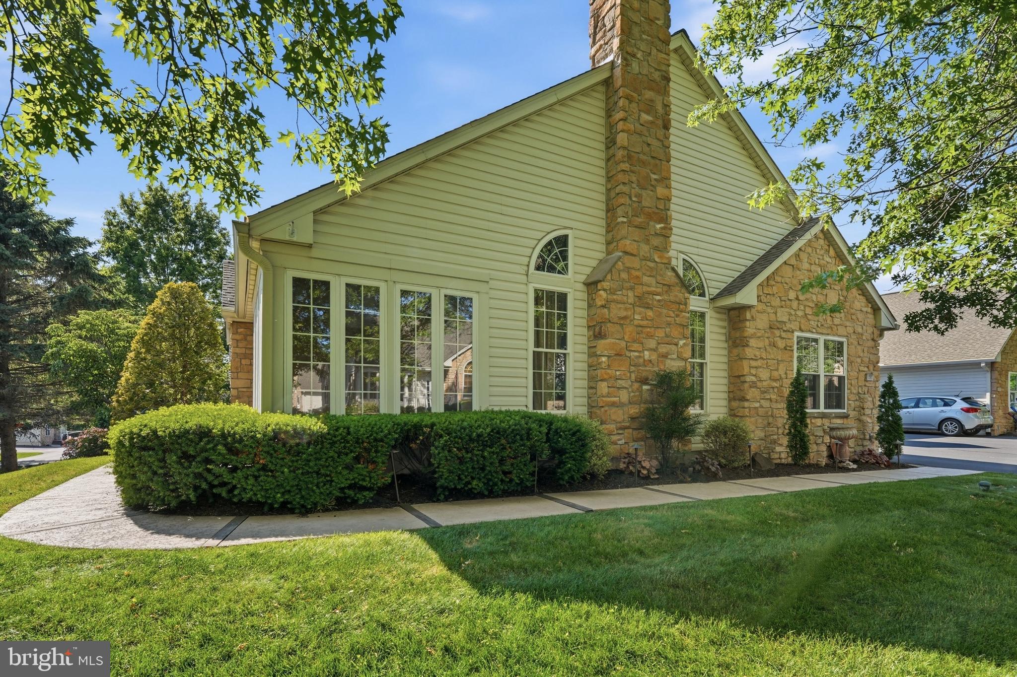 LIONSGATE - Residential