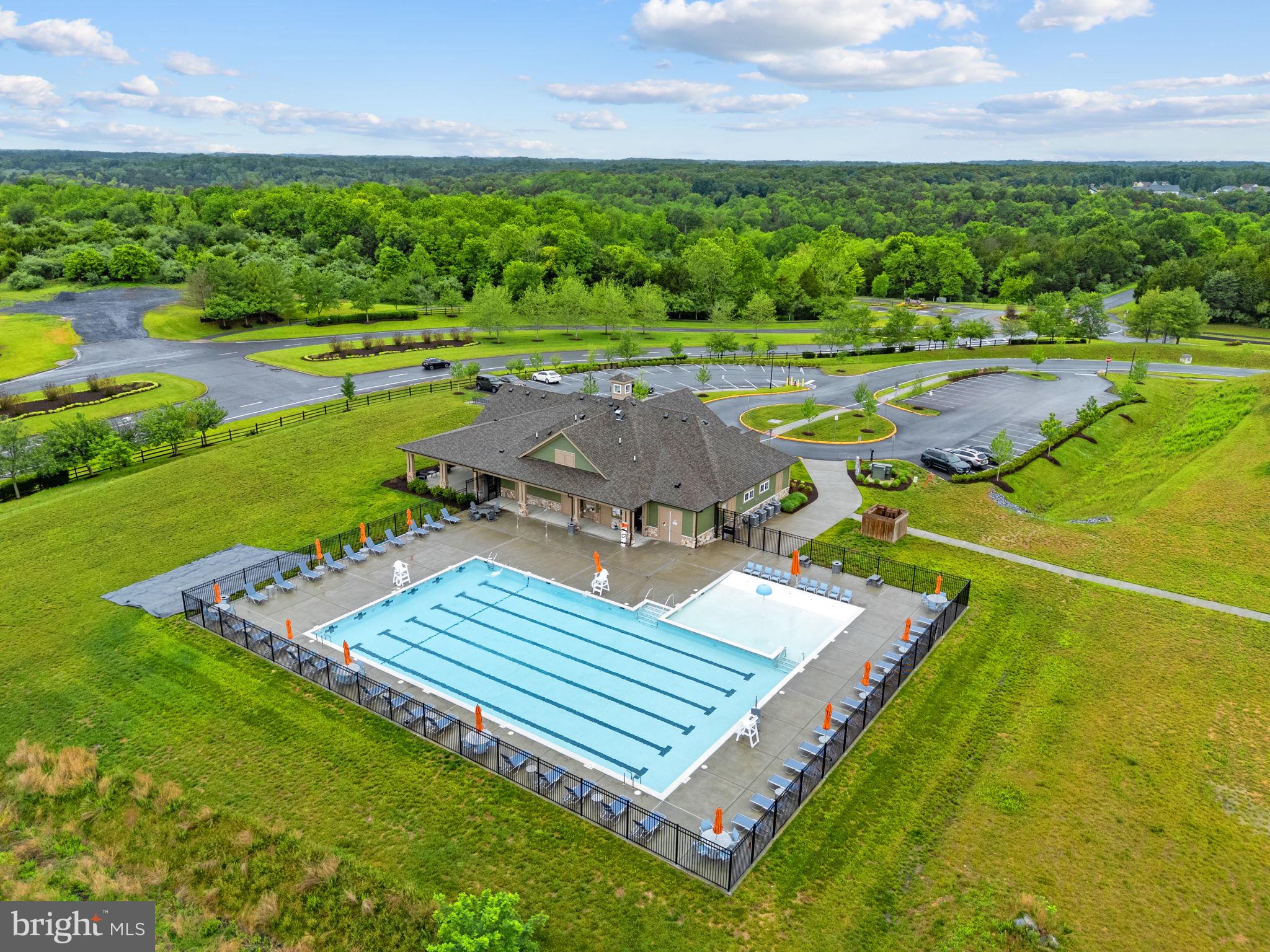 LAKE FREDERICK - Residential