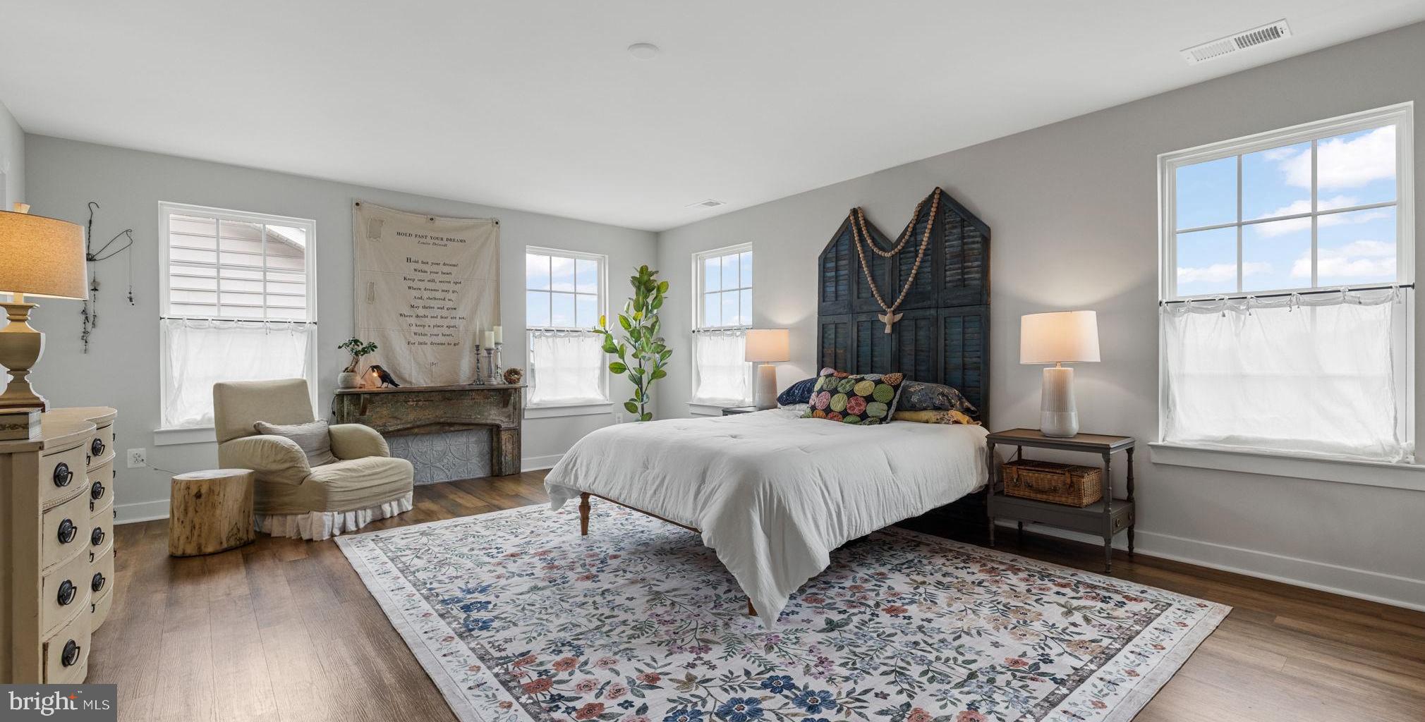 LAKE FREDERICK - Residential