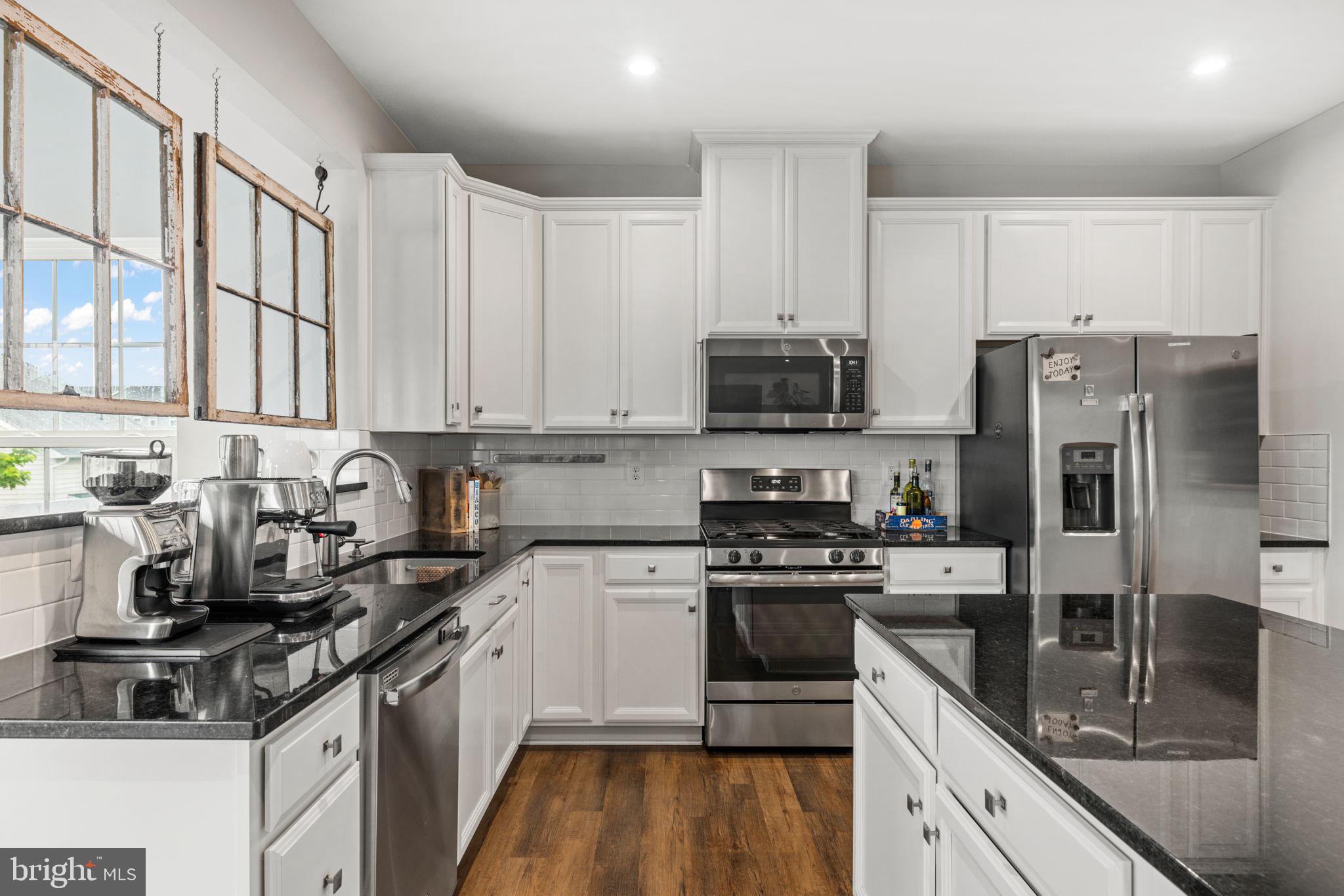 LAKE FREDERICK - Residential