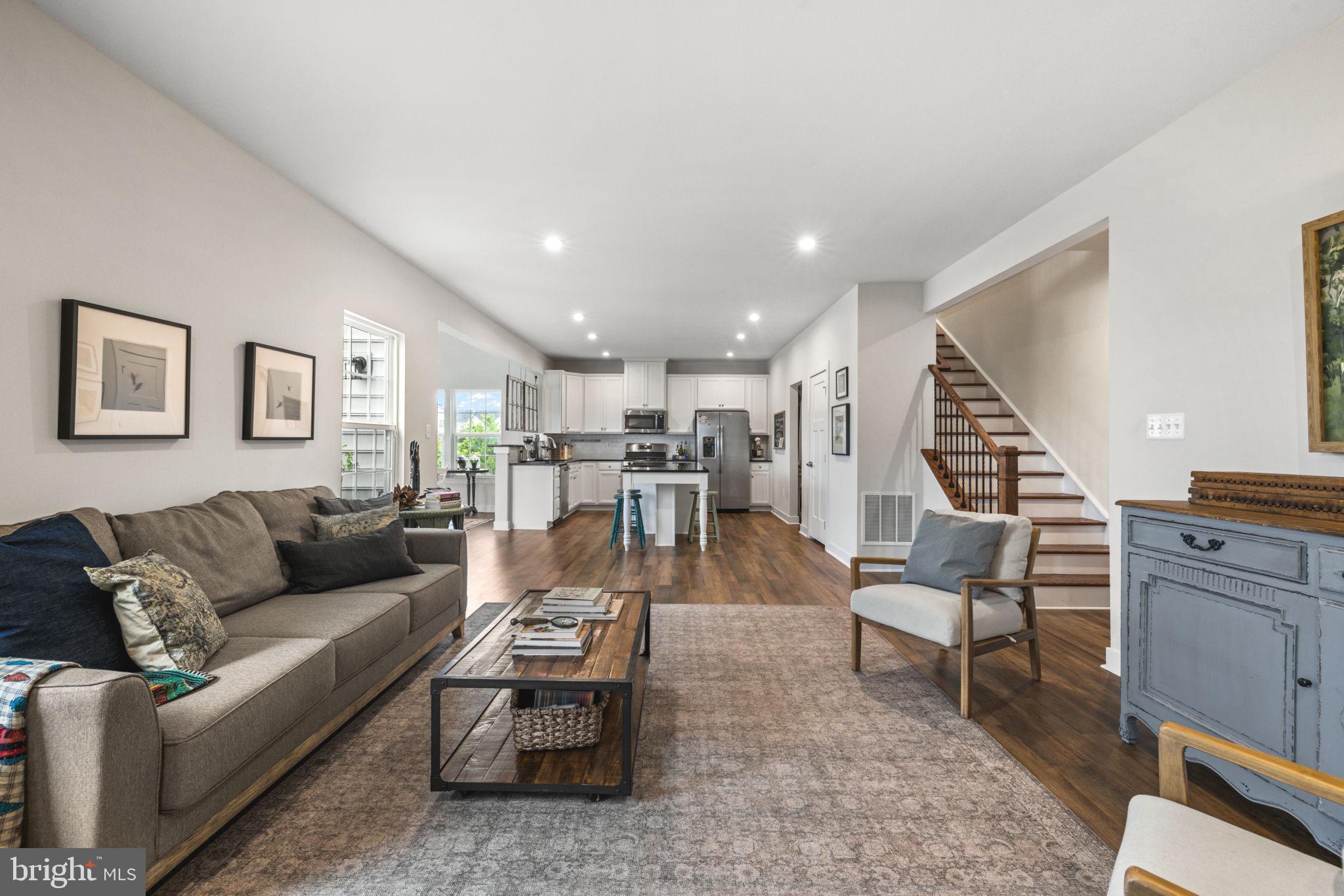 LAKE FREDERICK - Residential