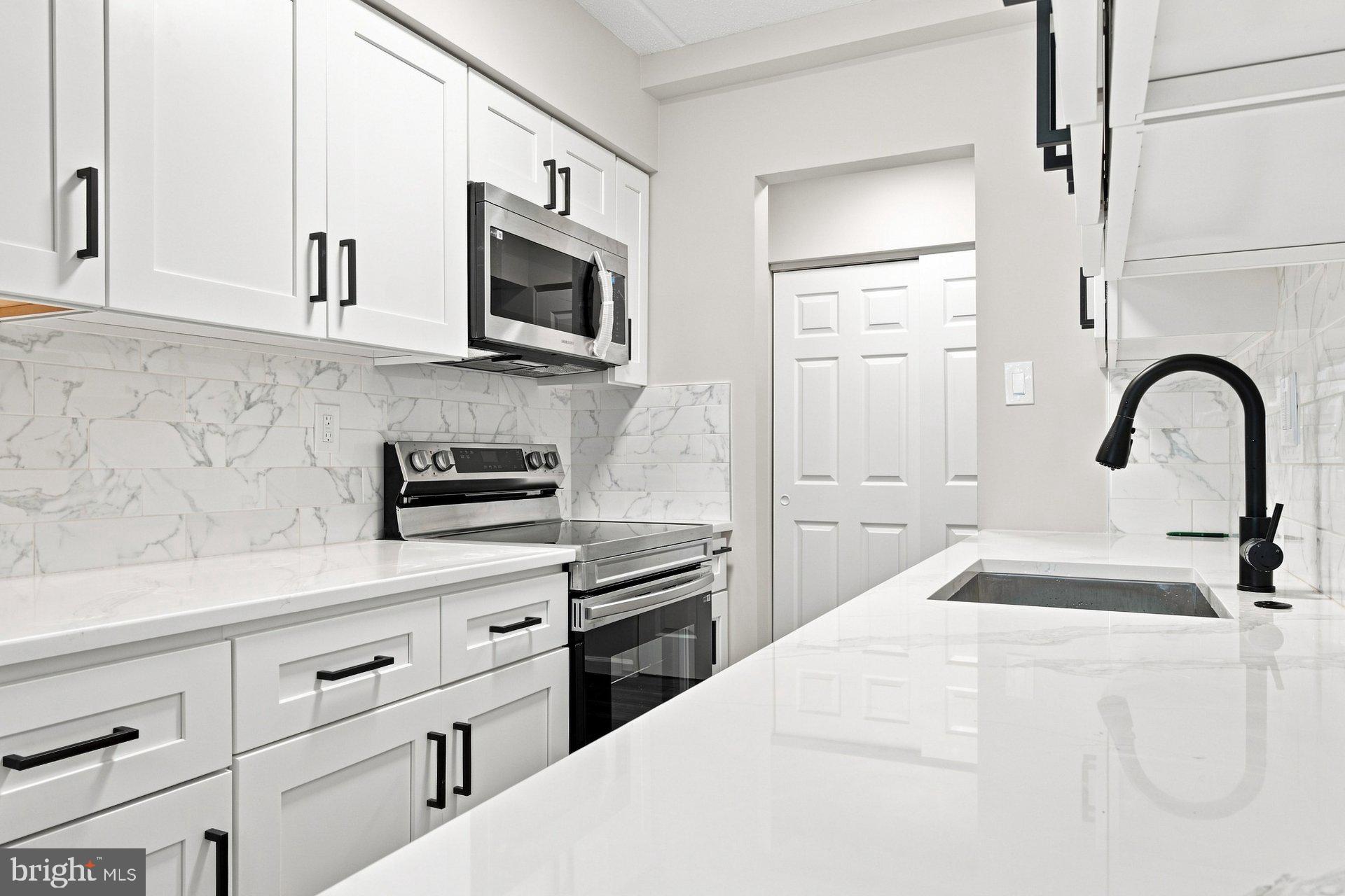 EAGLES RIDGE - Residential