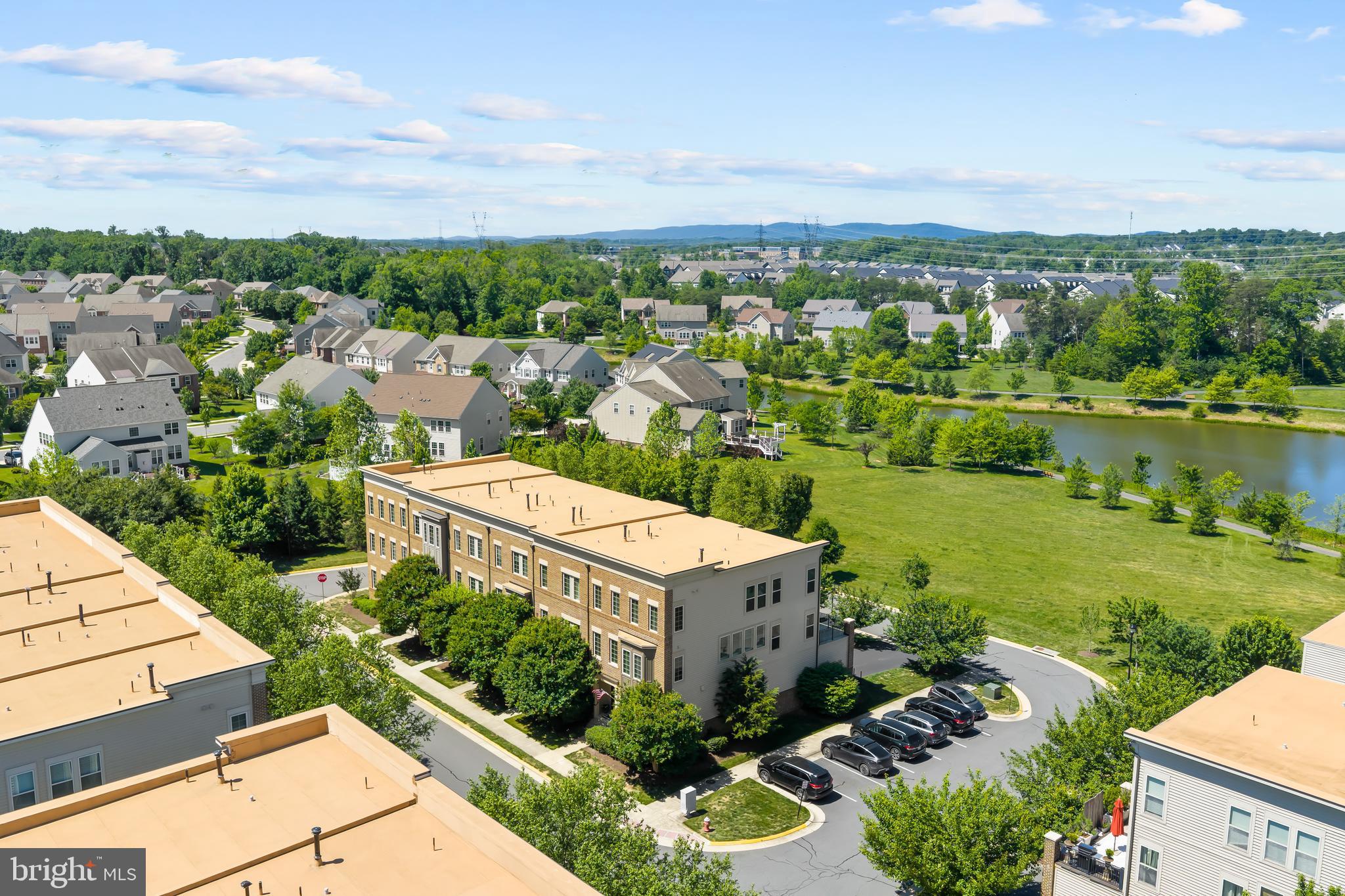 BRAMBLETON TOWN CENTER - Residential