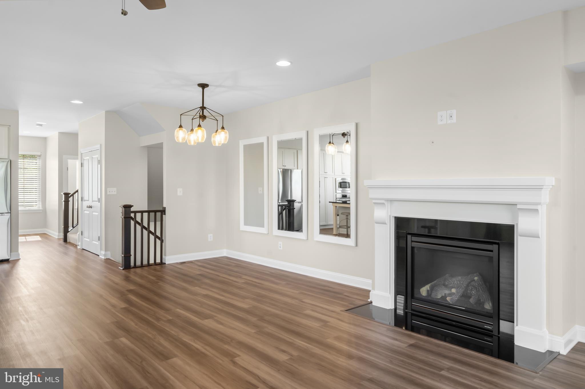 BRAMBLETON TOWN CENTER - Residential