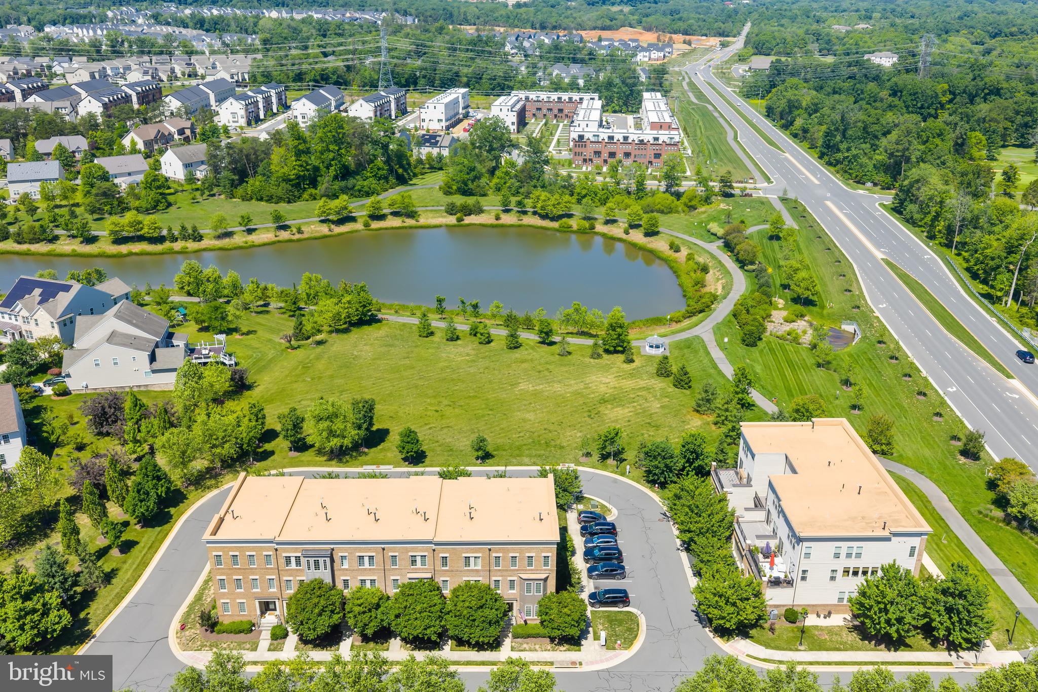 BRAMBLETON TOWN CENTER - Residential