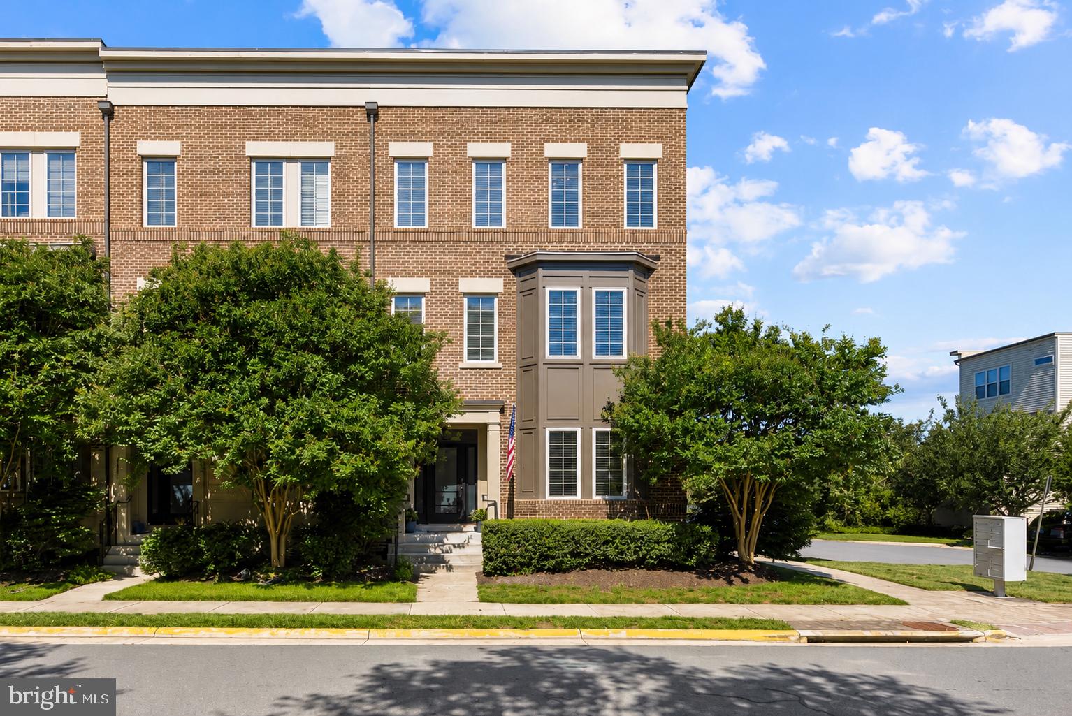 BRAMBLETON TOWN CENTER - Residential